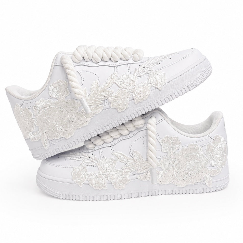 NIKE AIR FORCE 1 LOW 07 WHITE WHITE ROSE ROPE LACES