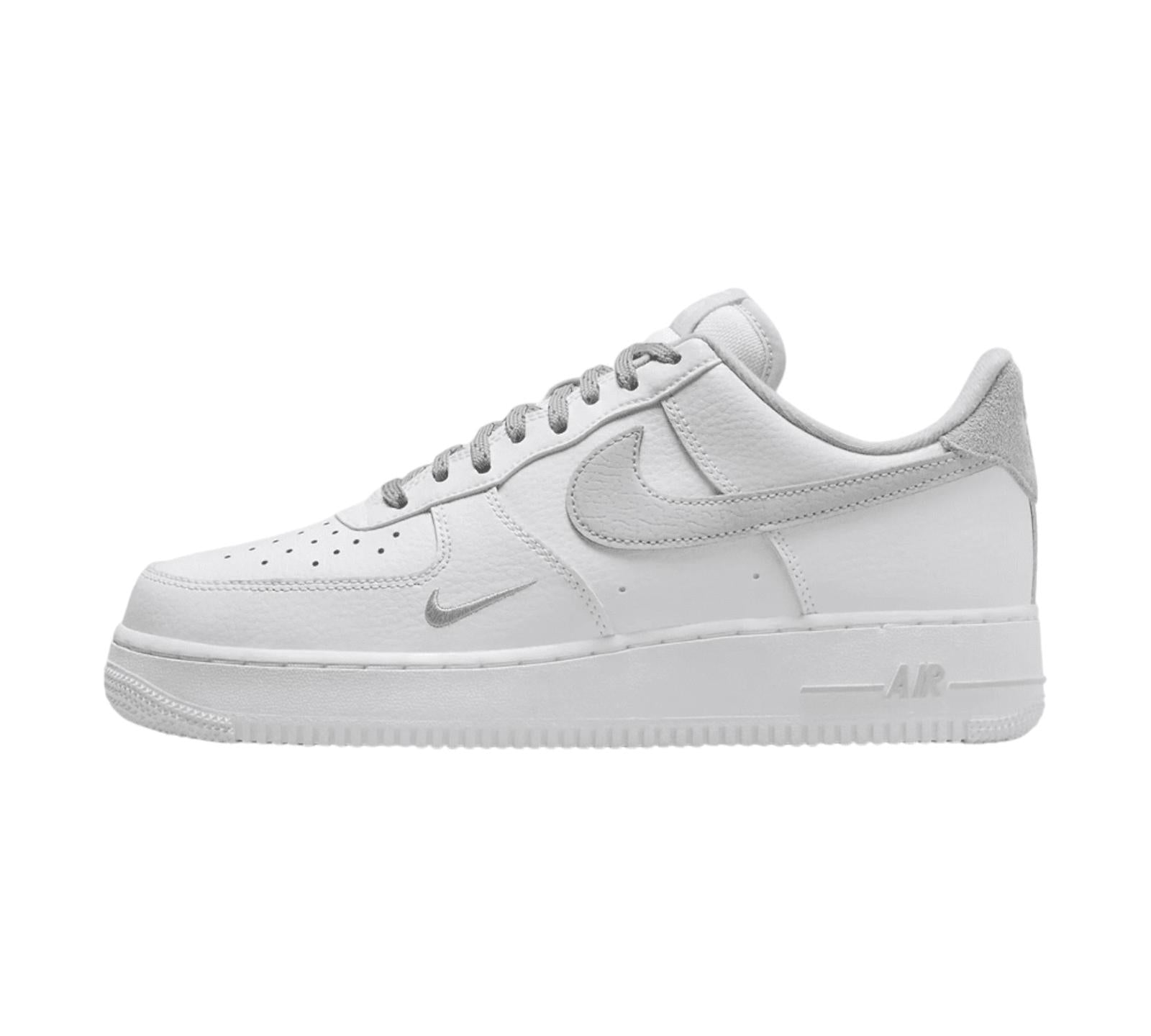 NIKE AIR FORCE 1 LOW '07 WHITE LIGHT IRON ORE REFLECTIVE SWOOSH