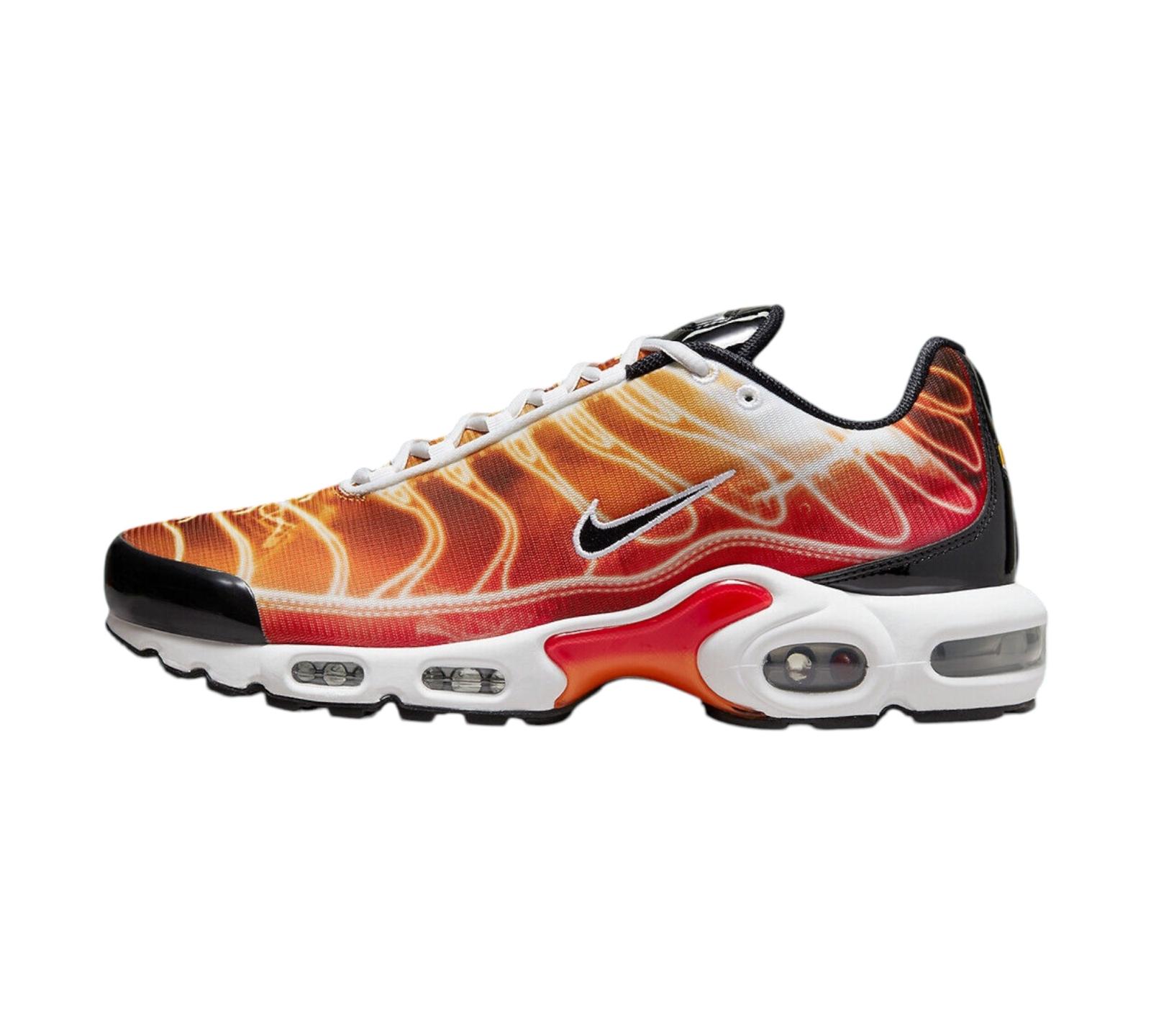 NIKE AIR MAX PLUS LIGHT PHOTOGRAPHY