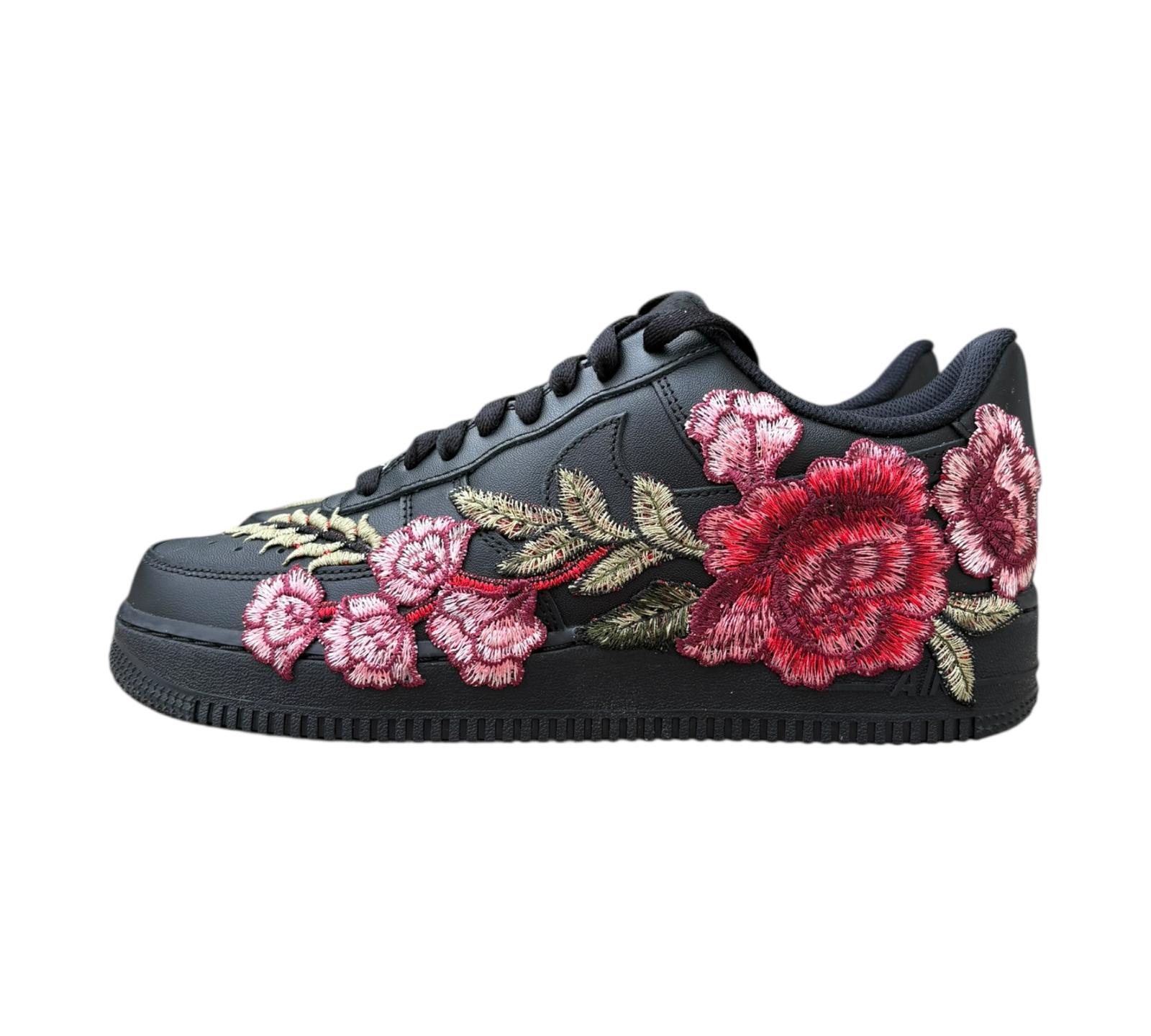 NIKE AIR FORCE 1 LOW ‘07 BLACK ROSE
