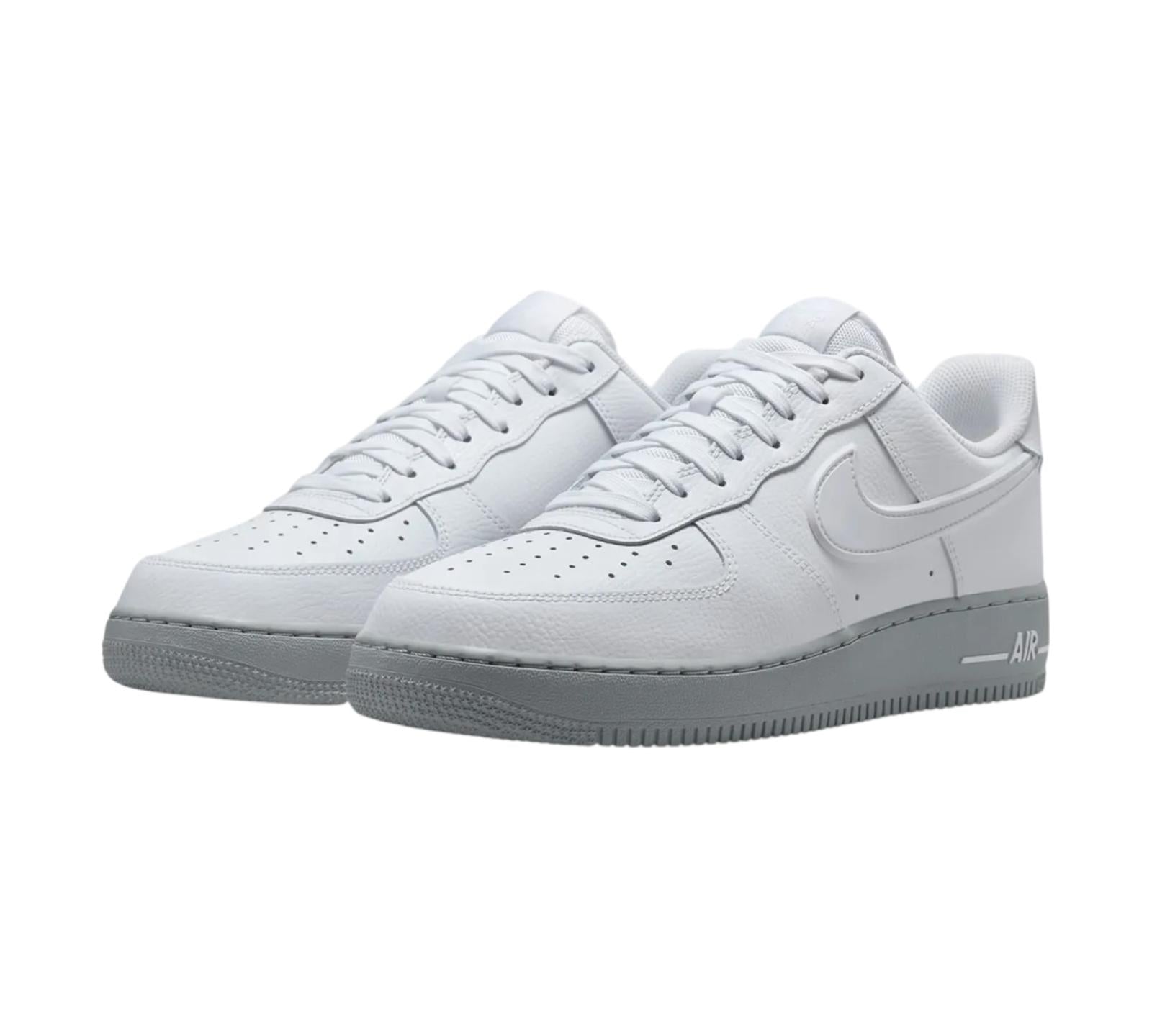 NIKE AIR FORCE 1 LOW WHITE LIGHT SMOKE GREY SOLE