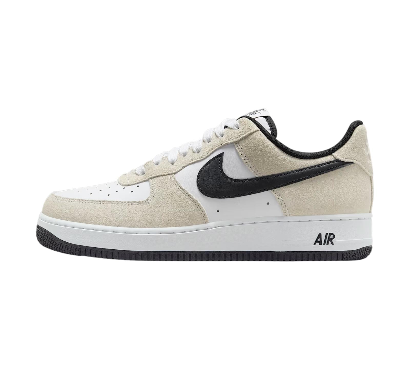 NIKE AIR FORCE 1 LOW '07 LV8 WHITE BLACK