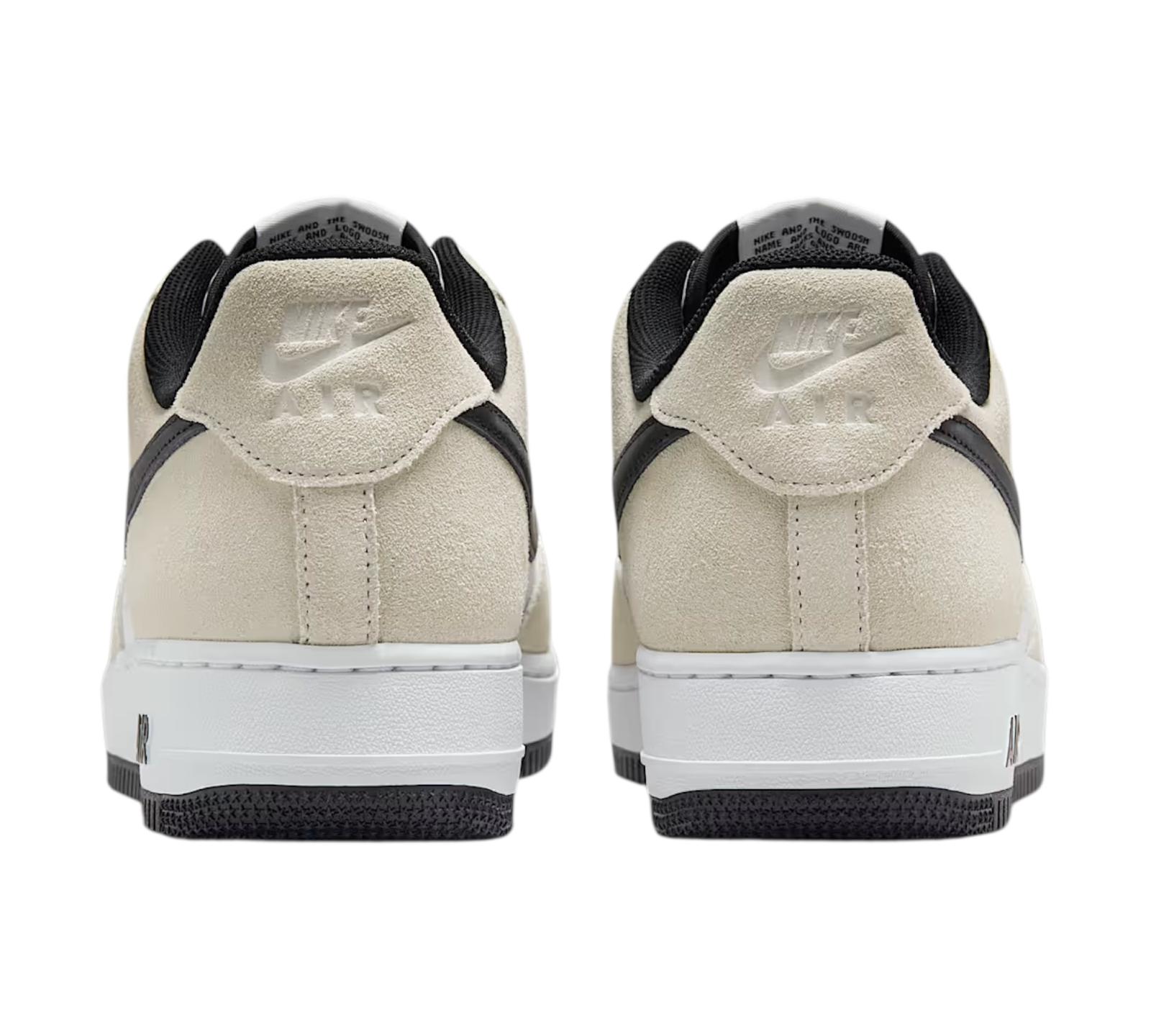 NIKE AIR FORCE 1 LOW '07 LV8 WHITE BLACK