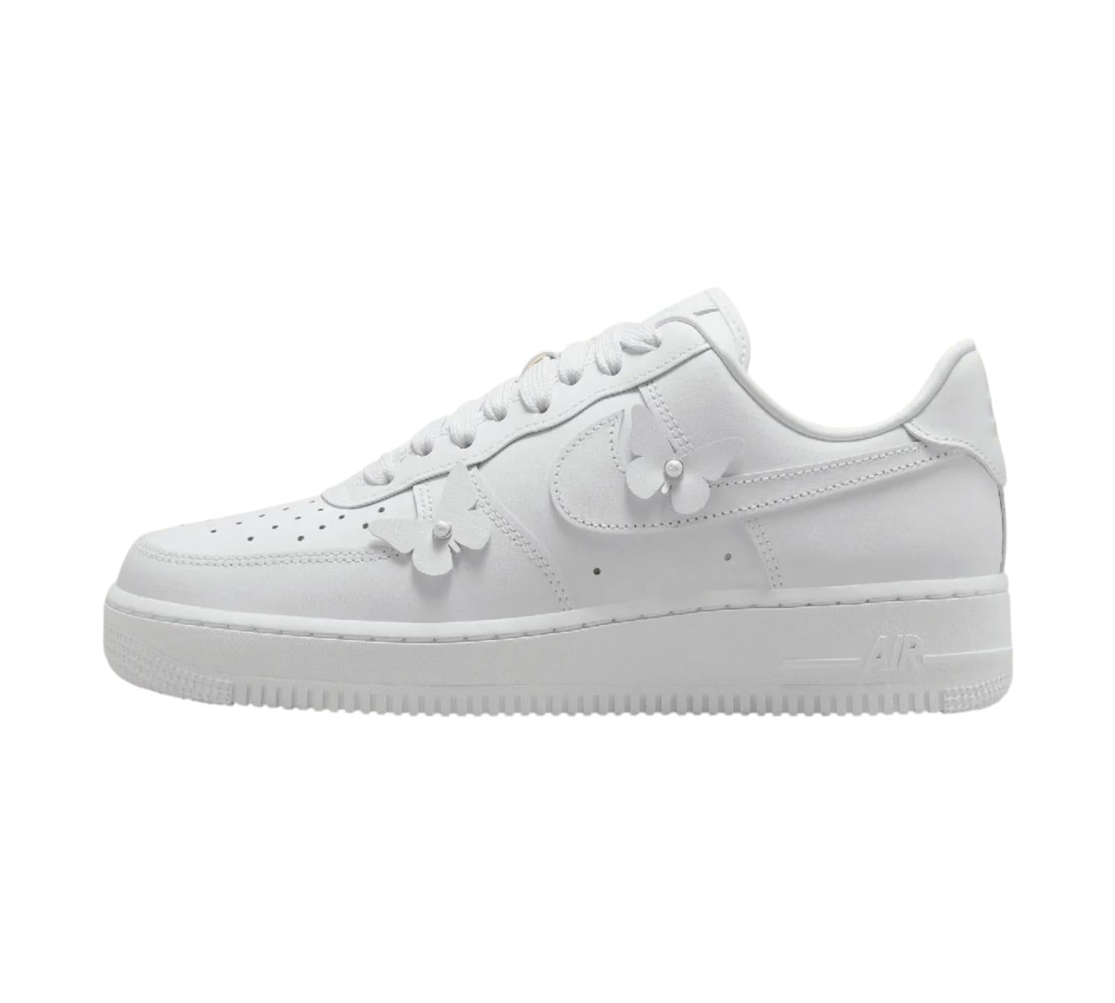 NIKE AIR FORCE 1 LOW BUTTERFLY WHITE