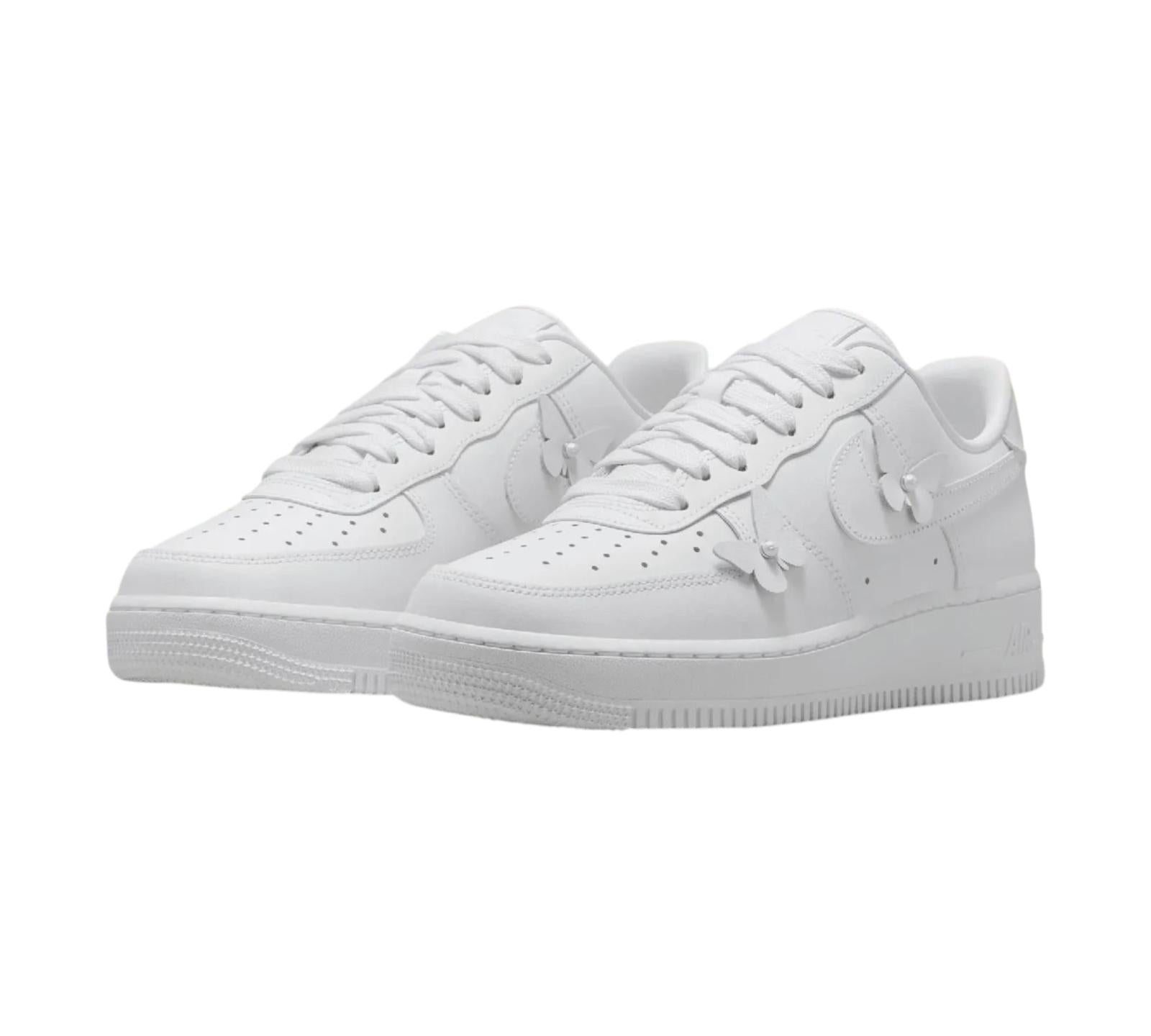 NIKE AIR FORCE 1 LOW BUTTERFLY WHITE