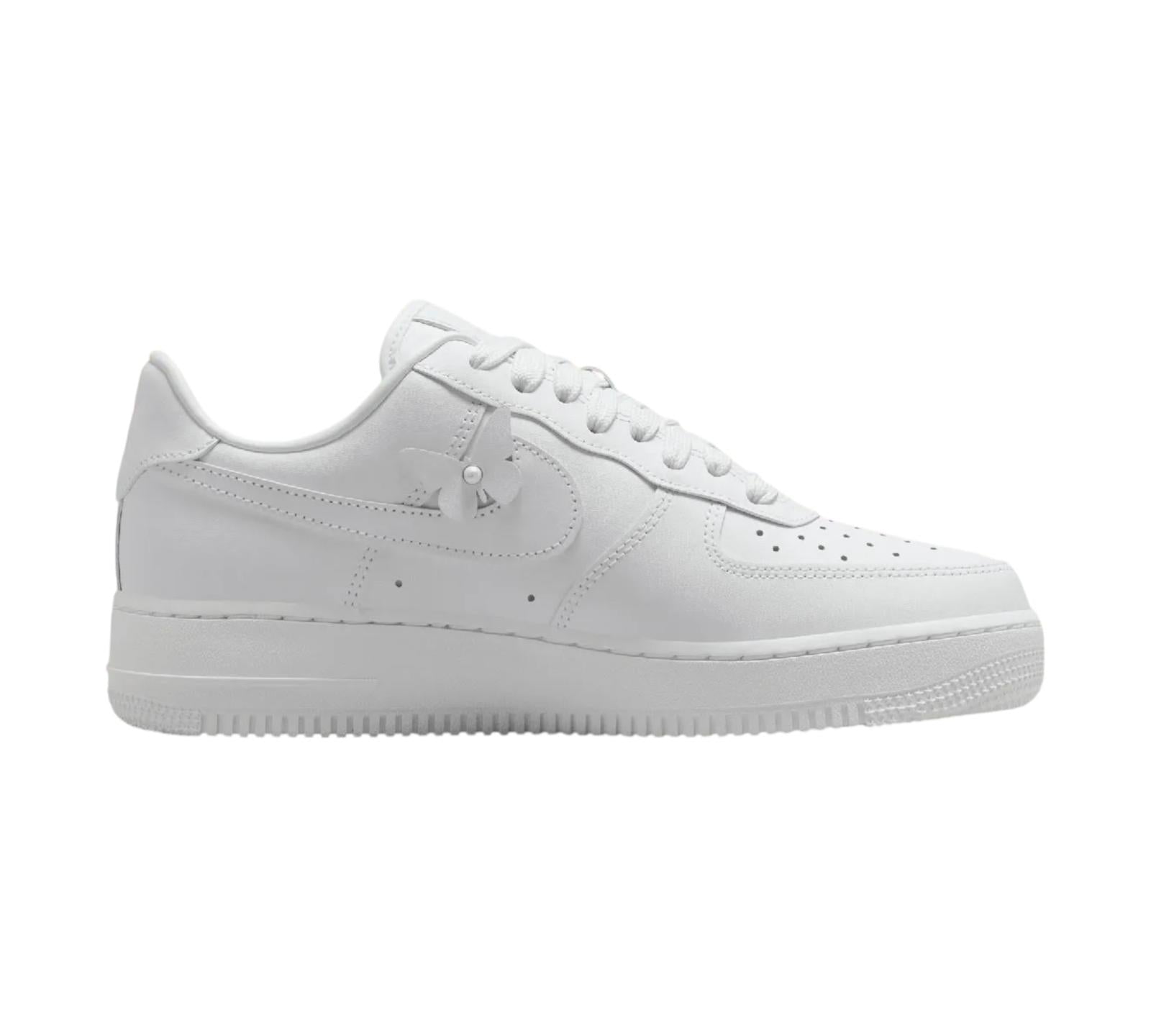 NIKE AIR FORCE 1 LOW BUTTERFLY WHITE