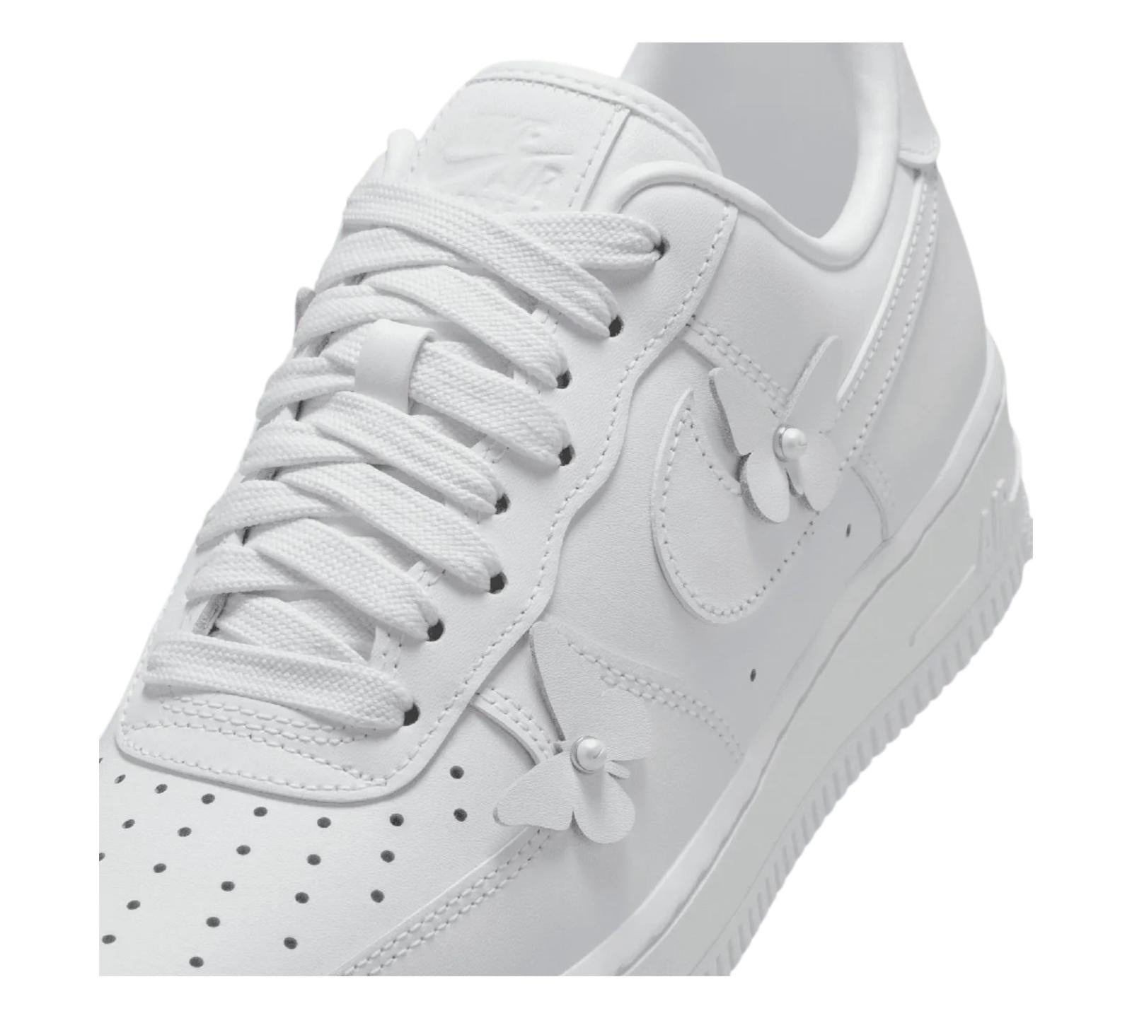 NIKE AIR FORCE 1 LOW BUTTERFLY WHITE