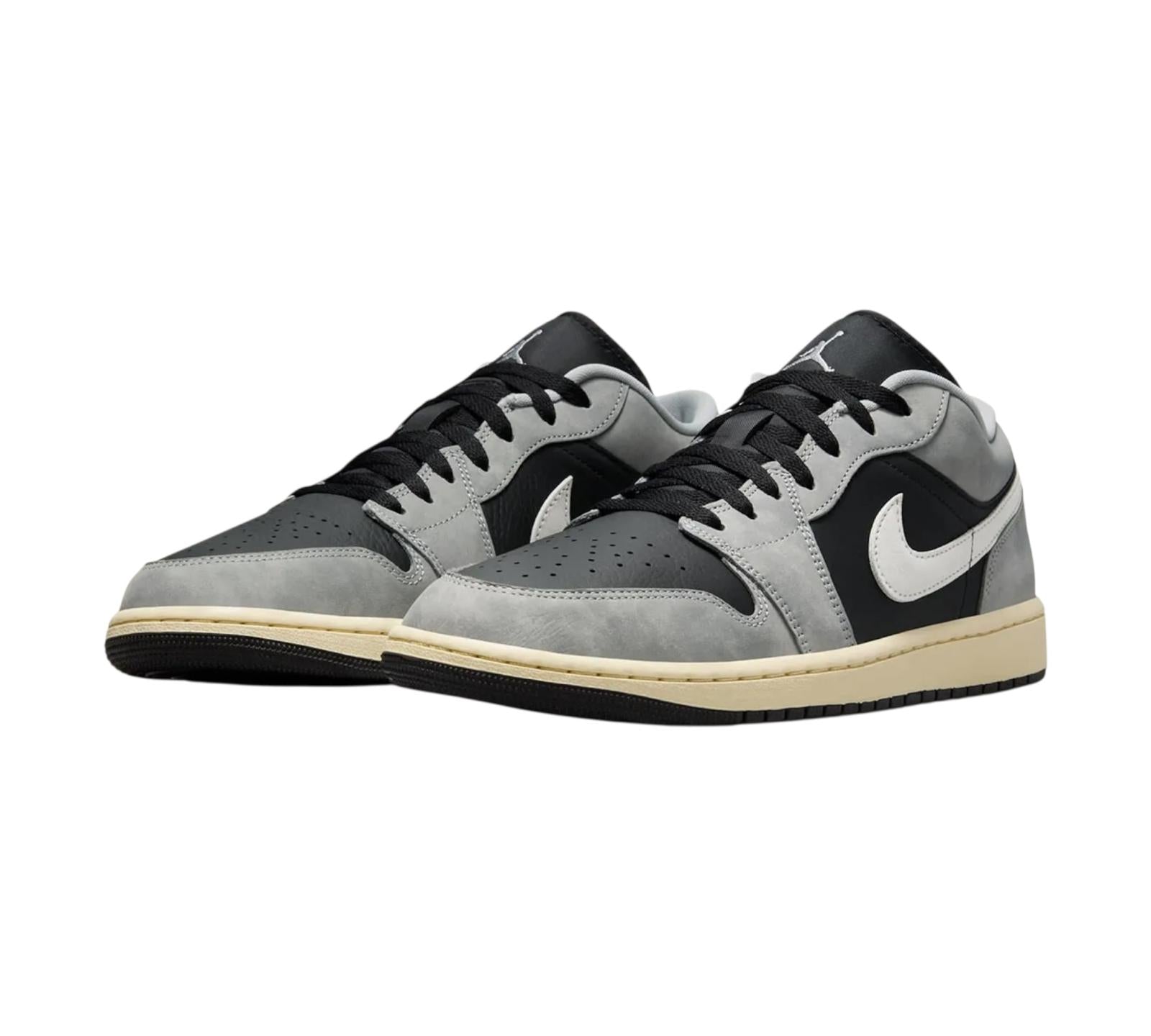 JORDAN 1 LOW LIGHT SMOKE GREY OFF NOIR
