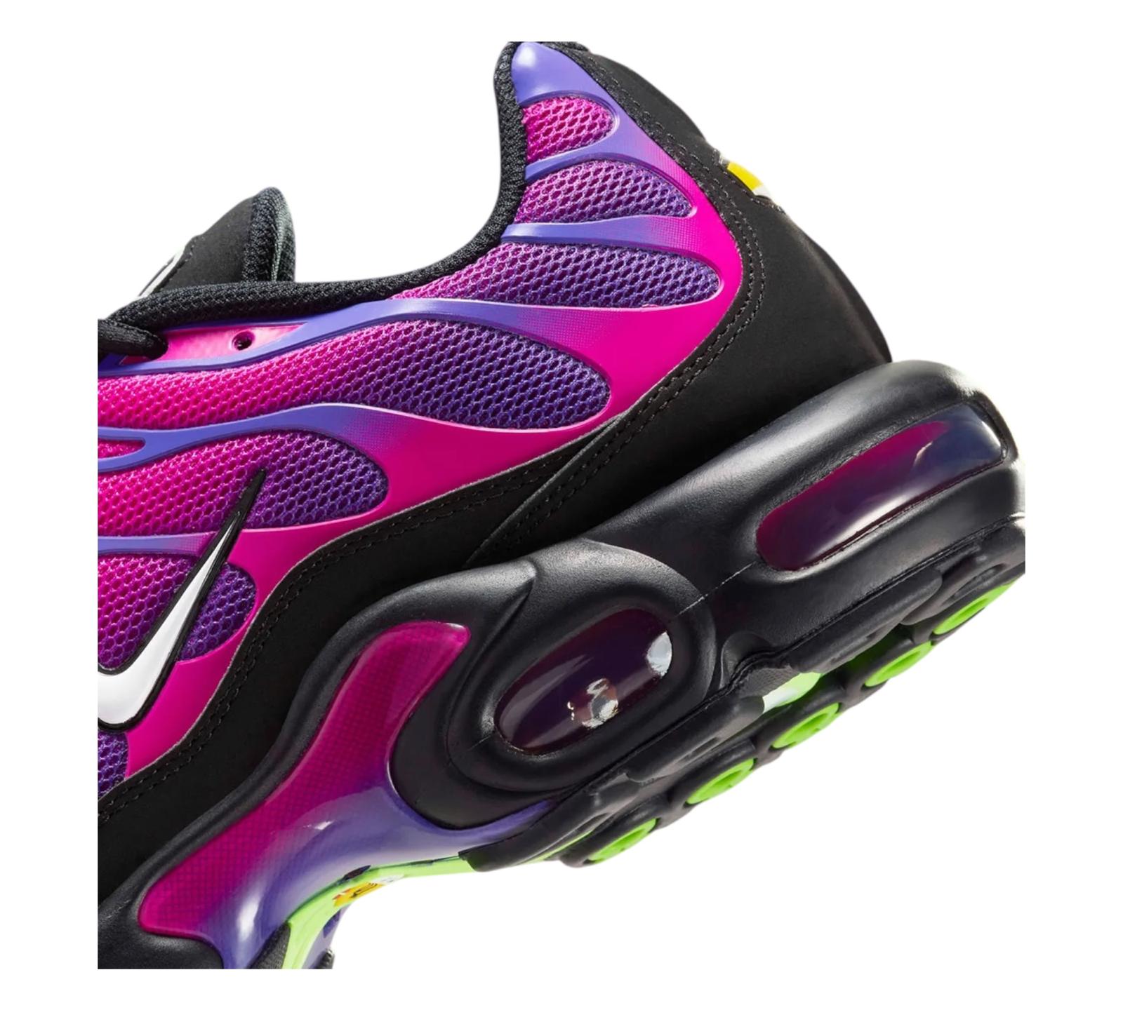 NIKE AIR MAX PLUS REBELLIOUS AIR FIREBERRY