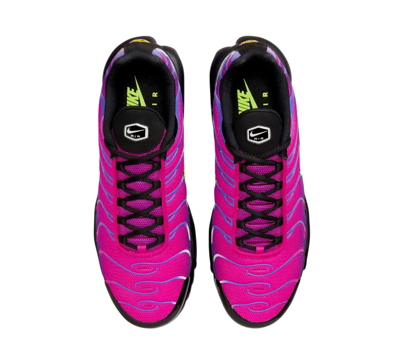 NIKE AIR MAX PLUS REBELLIOUS AIR FIREBERRY