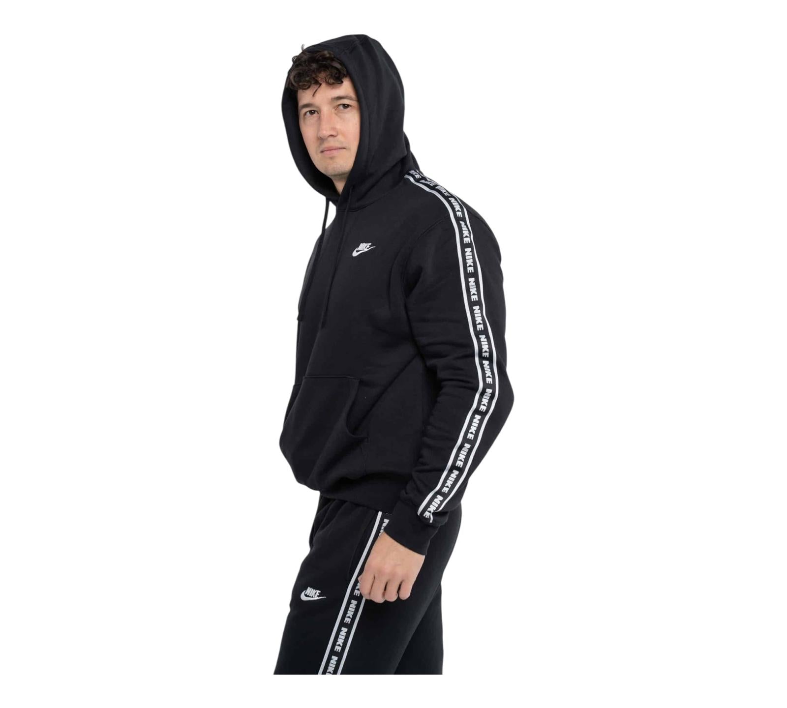 NIKE CLUB FLEECE GRAPHIC MELEGÍTŐSZETT