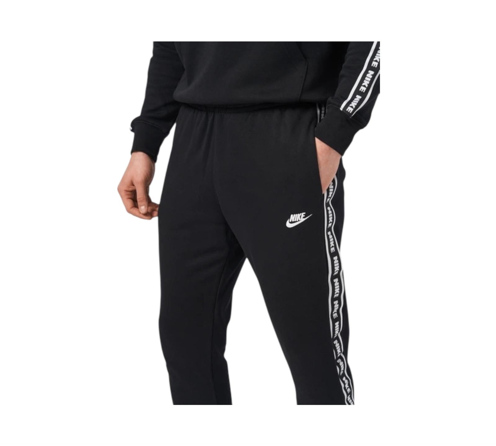 NIKE CLUB FLEECE GRAPHIC MELEGÍTŐSZETT
