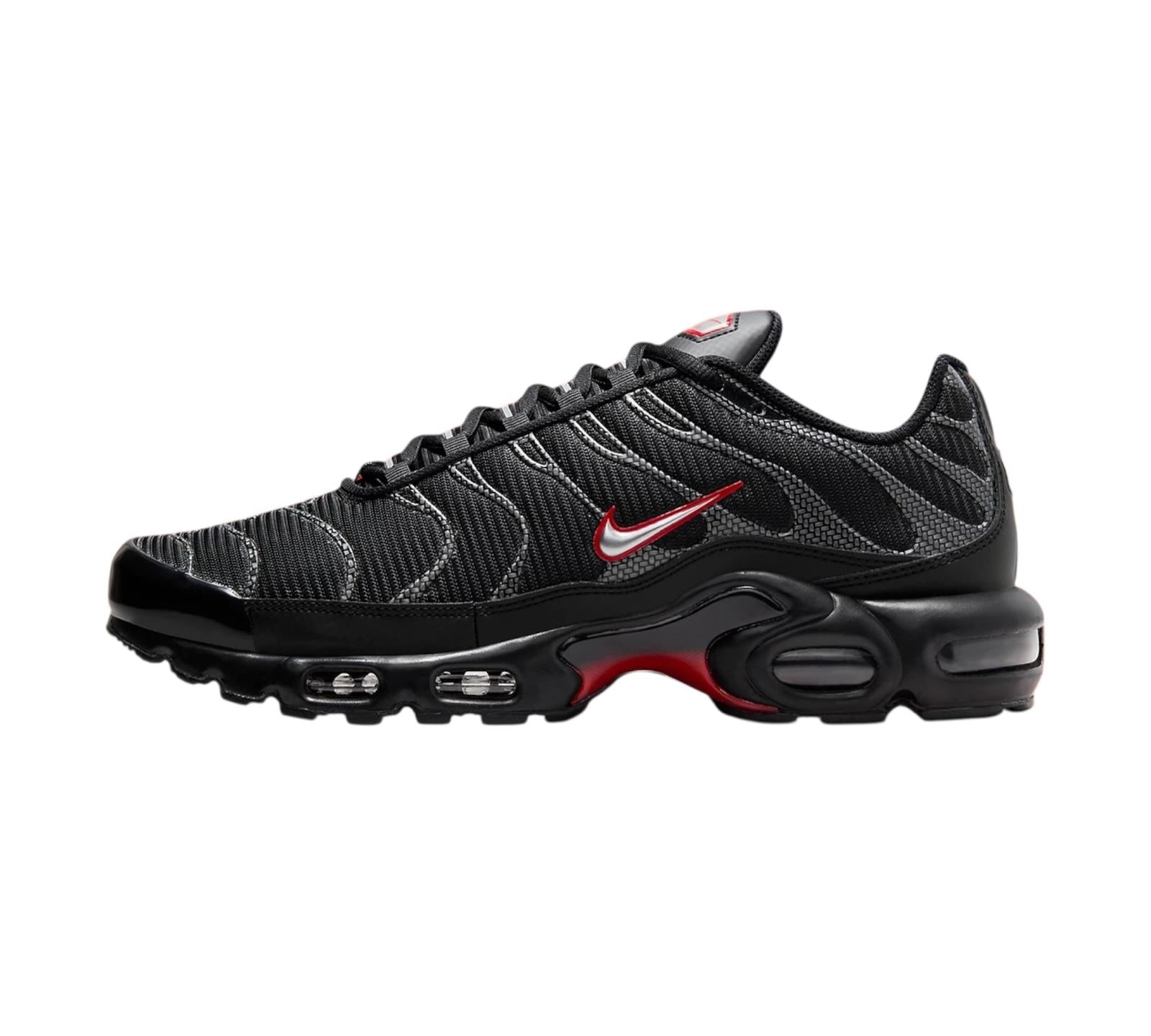 NIKE AIR MAX PLUS BLACK UNIVERSITY RED METALLIC SILVER