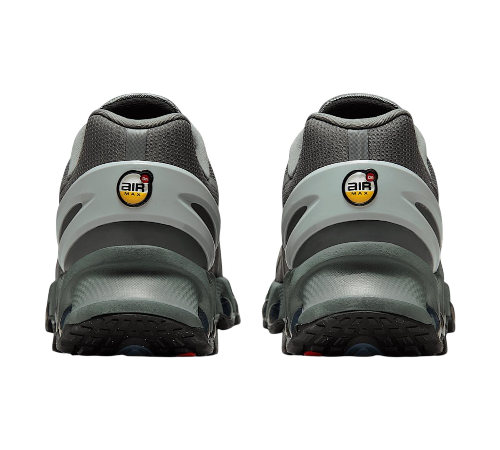NIKE AIR MAX DN8 IRON GREY BLACK