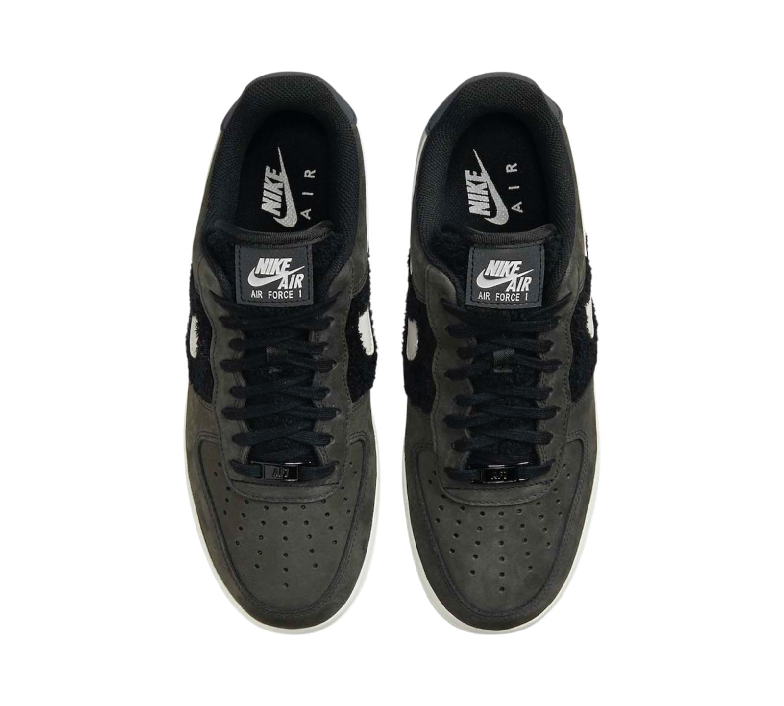 M NIKE AIR FORCE 1 LOW BLACK LIGHT BONE FAUX FUR
