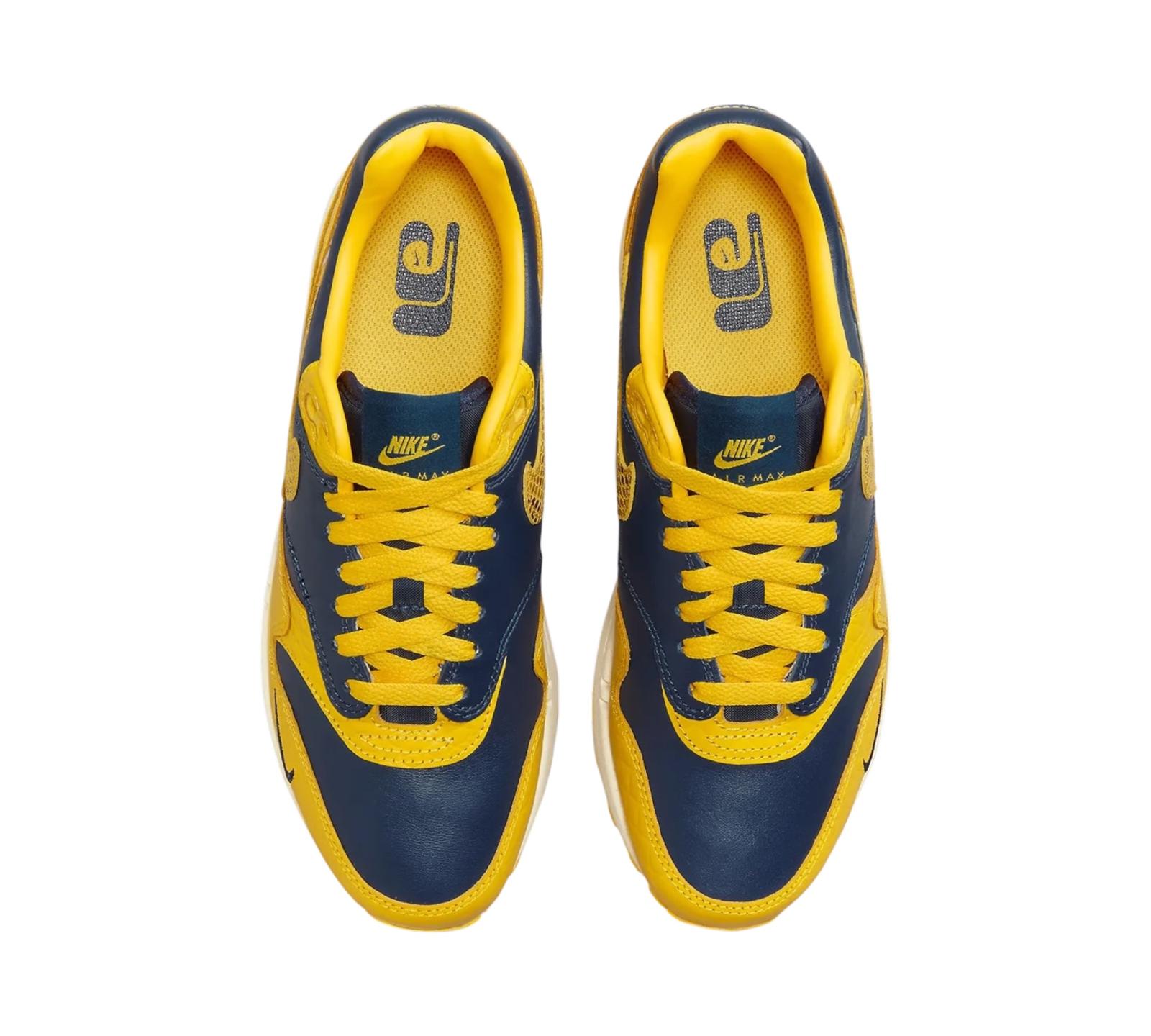 NIKE AIR MAX 1 CO.JP MICHIGAN HEAD TO HEAD