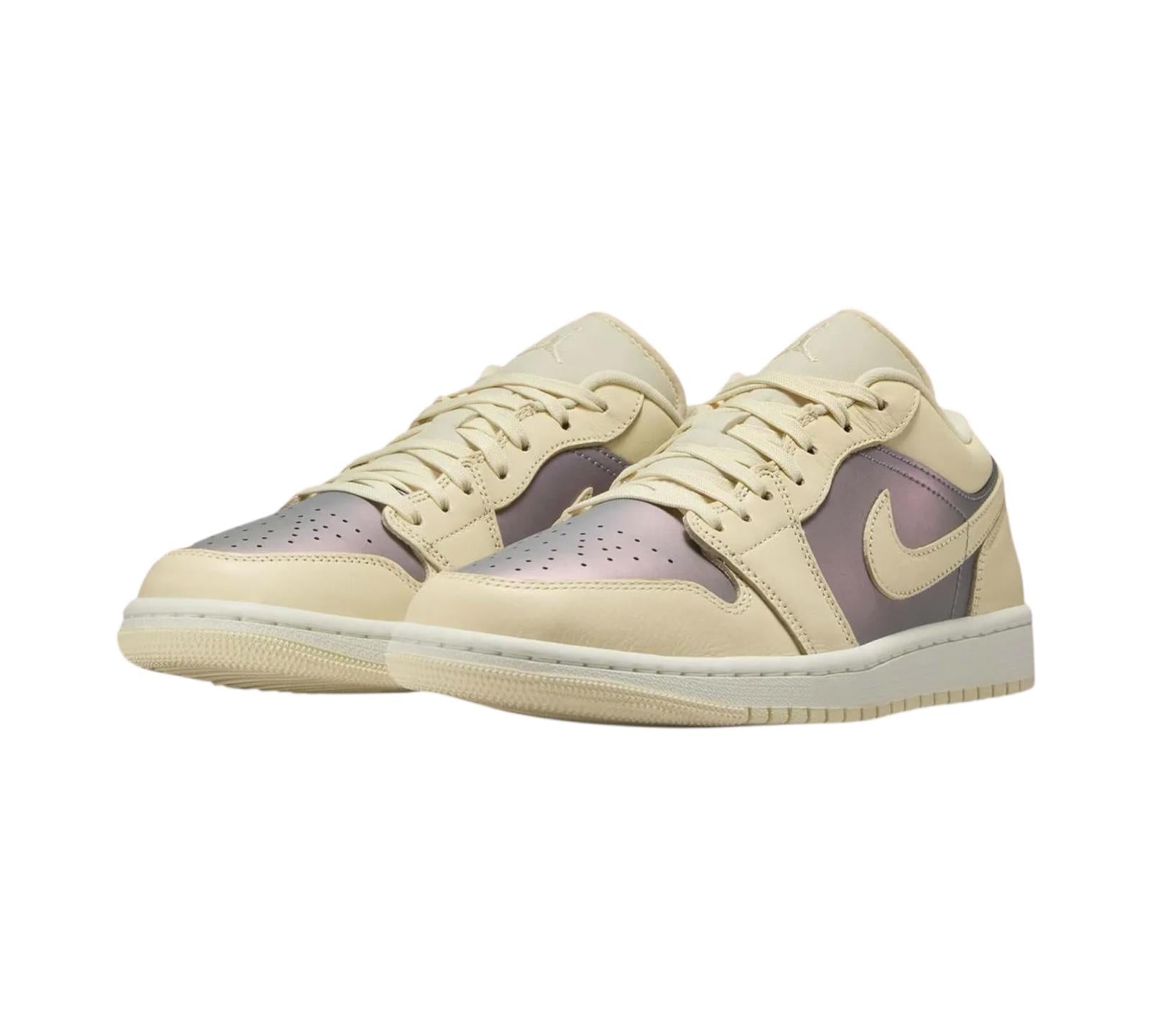 JORDAN 1 LOW SE MUSLIN ROYAL TINT