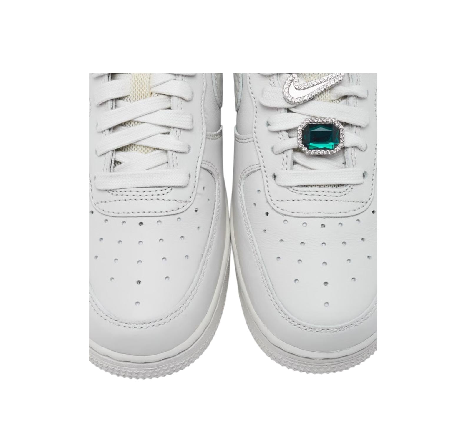 NIKE AIR FORCE 1 LOW PREMIUM LIGHT BONE BLING