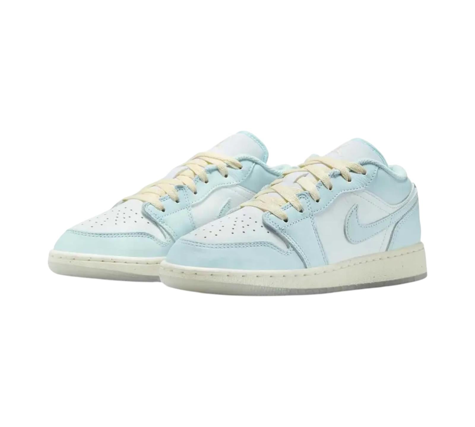 JORDAN 1 LOW SE GLACIER BLUE SUMMIT WHITE