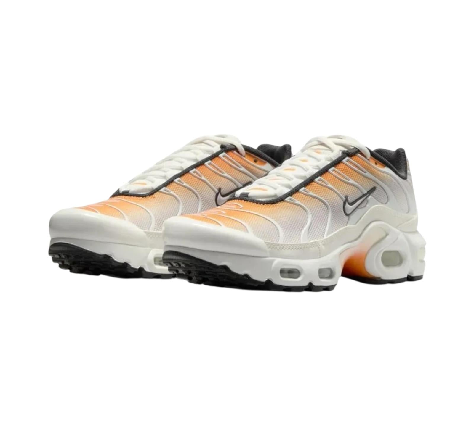 NIKE AIR MAX PLUS ORANGE PEEL SUMMIT WHITE ANTHRACITE VAST GREY