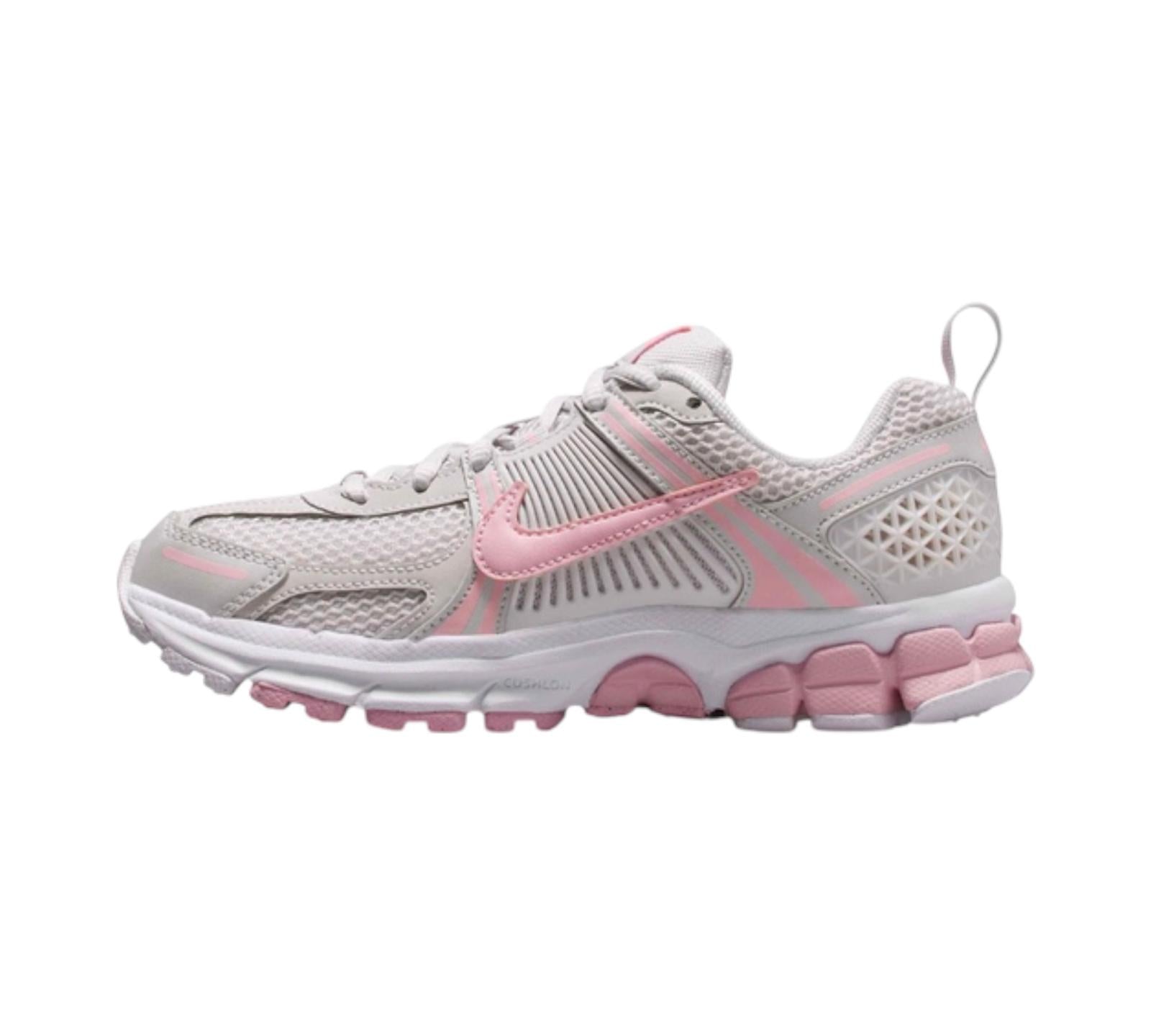 NIKE VOMERO 5 VAST GREY MEDIUM SOFT PINK
