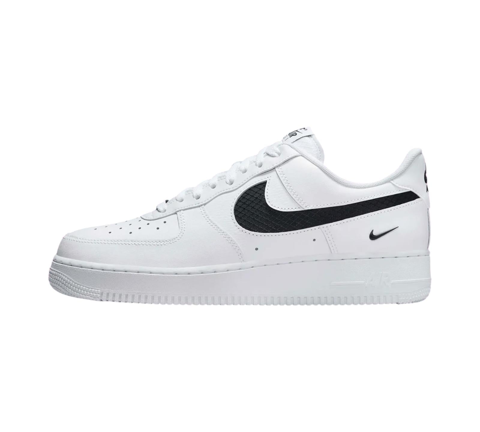 NIKE AIR FORCE 1 LOW SE NYLON SWOOSH WHITE BLACK