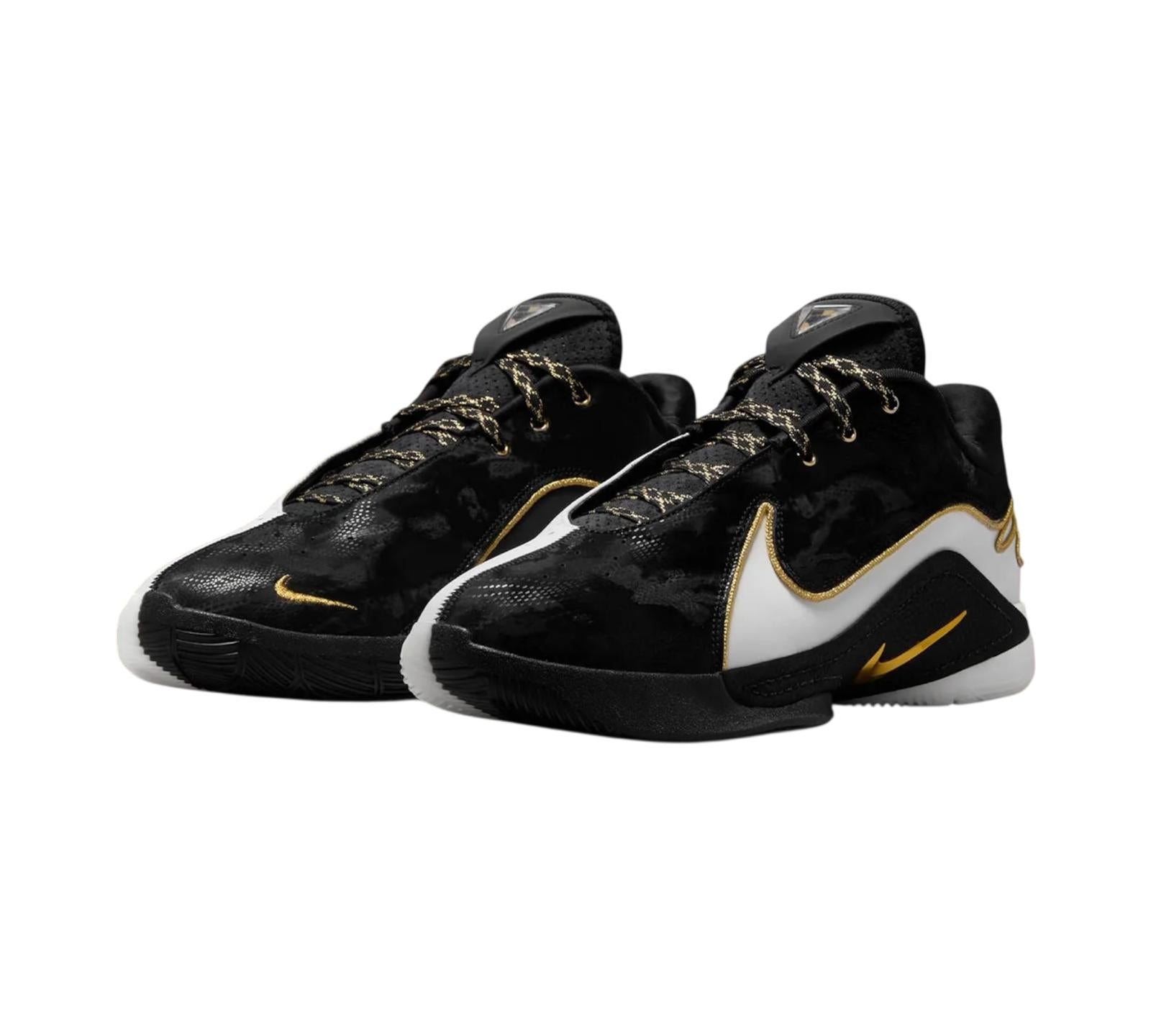 NIKE LEBRON 22 MOGUL