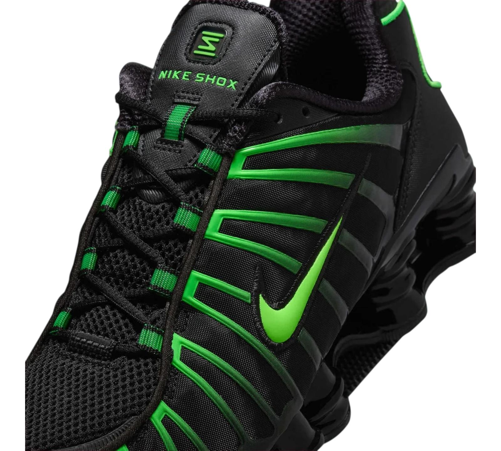 NIKE SHOX TL BLACK GREEN STRIKE