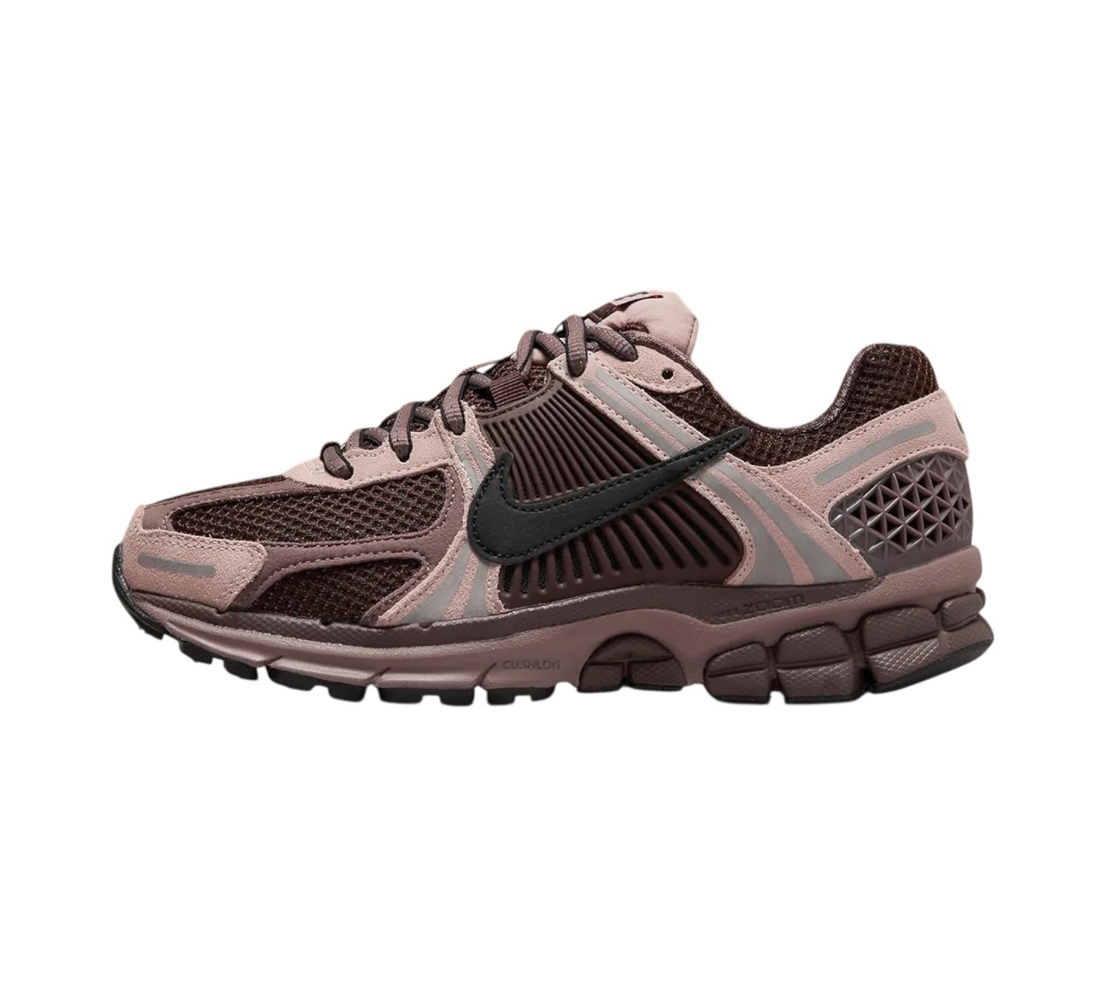 NIKE ZOOM VOMERO 5 PLUM ECLIPSE