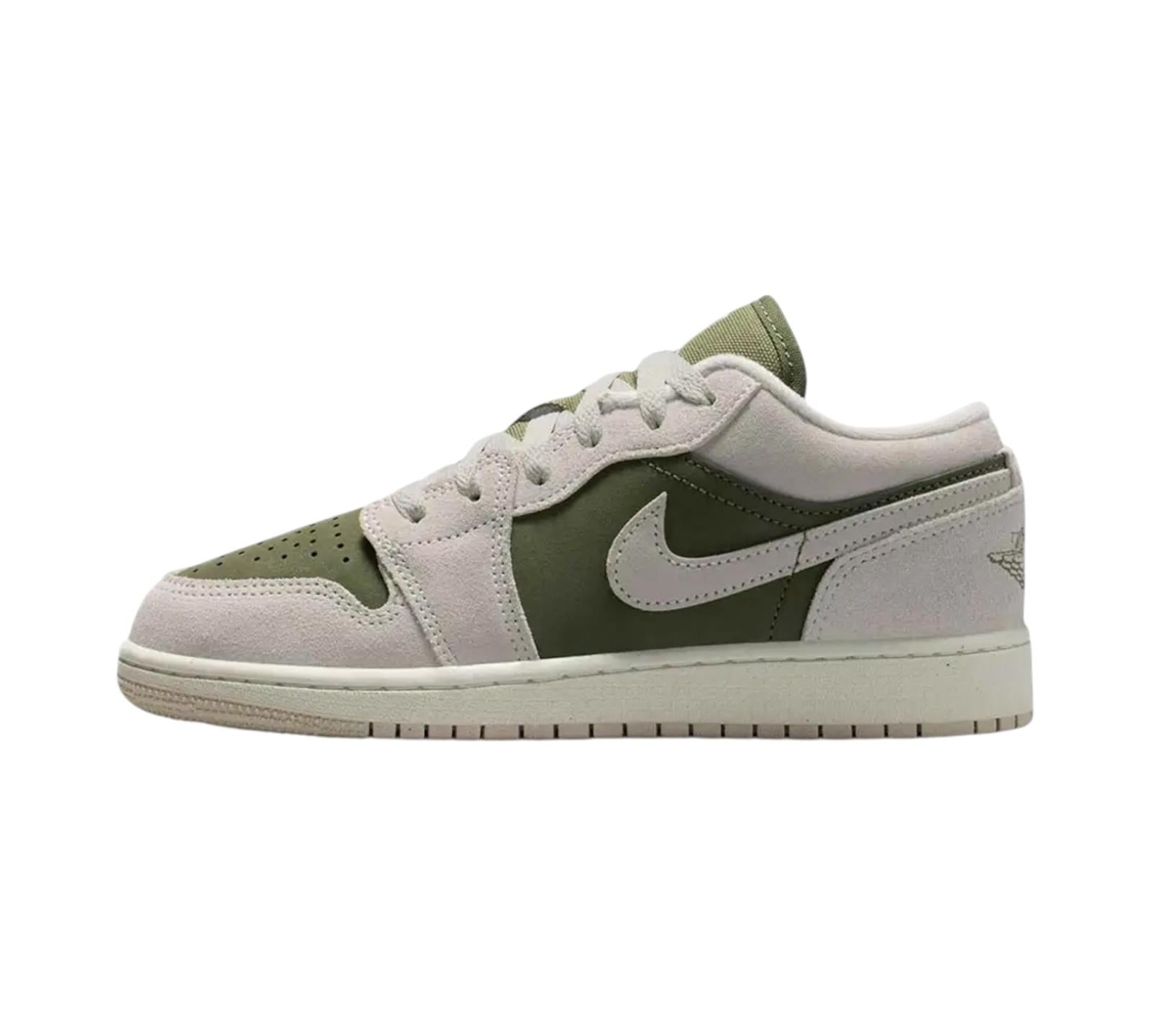 JORDAN 1 LOW SE MEDIUM OLIVE SAIL