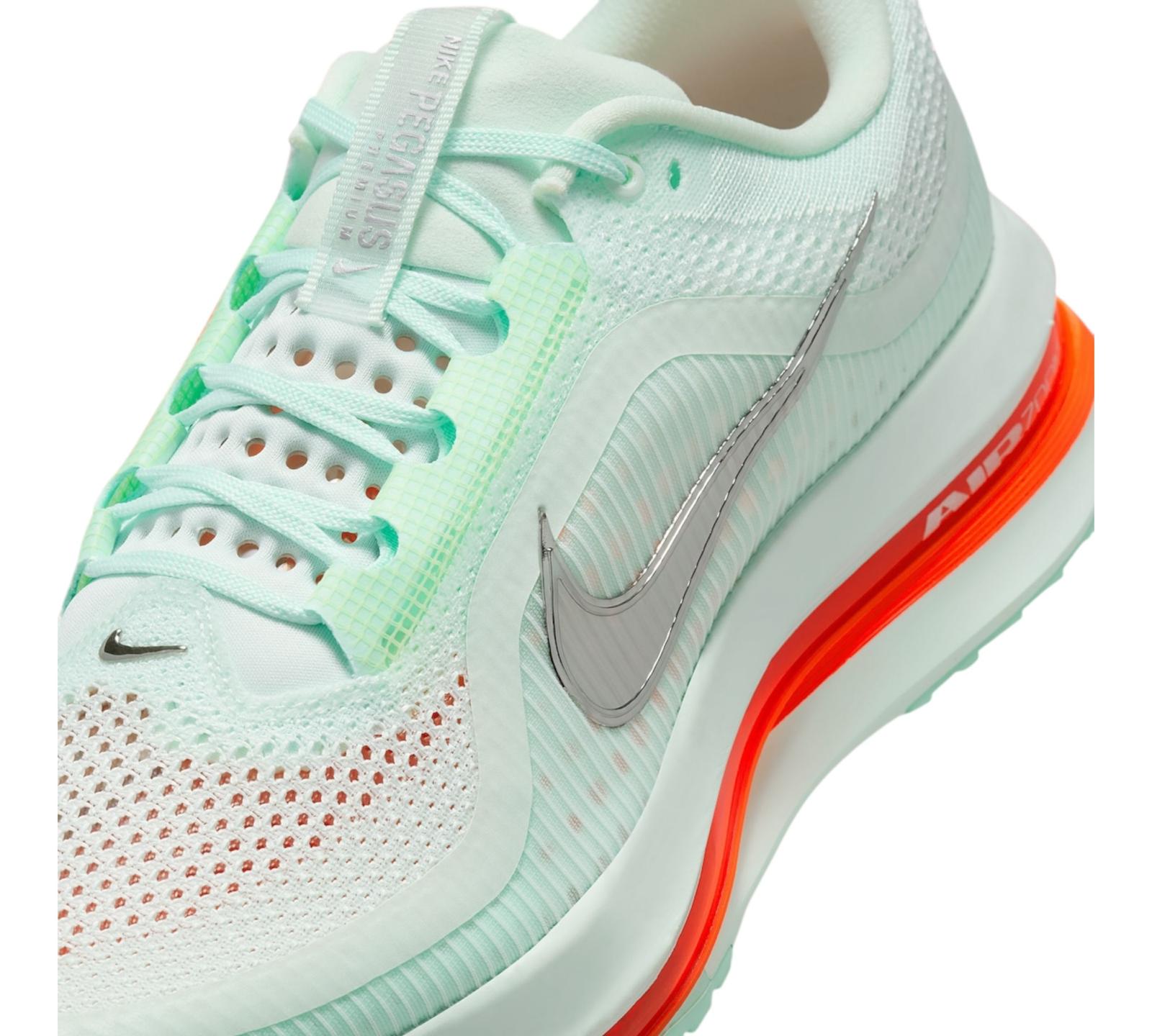 NIKE AIR ZOOM PEGASUS PREMIUM BARELY GREEN