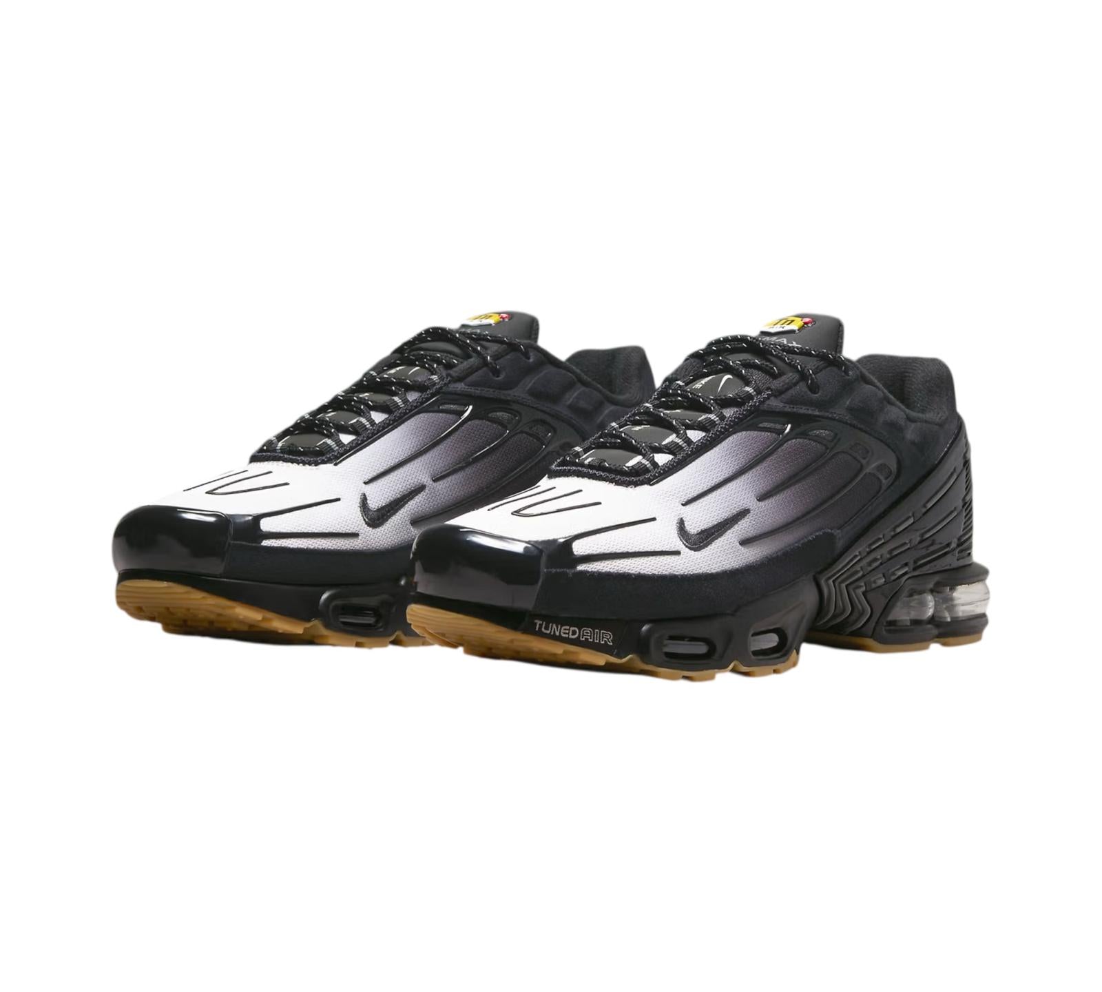 NIKE AIR MAX PLUS 3 BLACK SMOKE GREY GUM