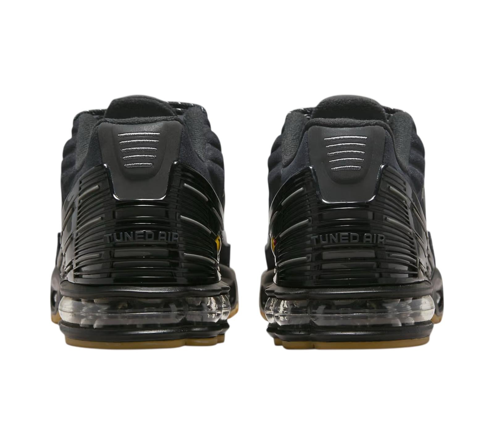 NIKE AIR MAX PLUS 3 BLACK SMOKE GREY GUM