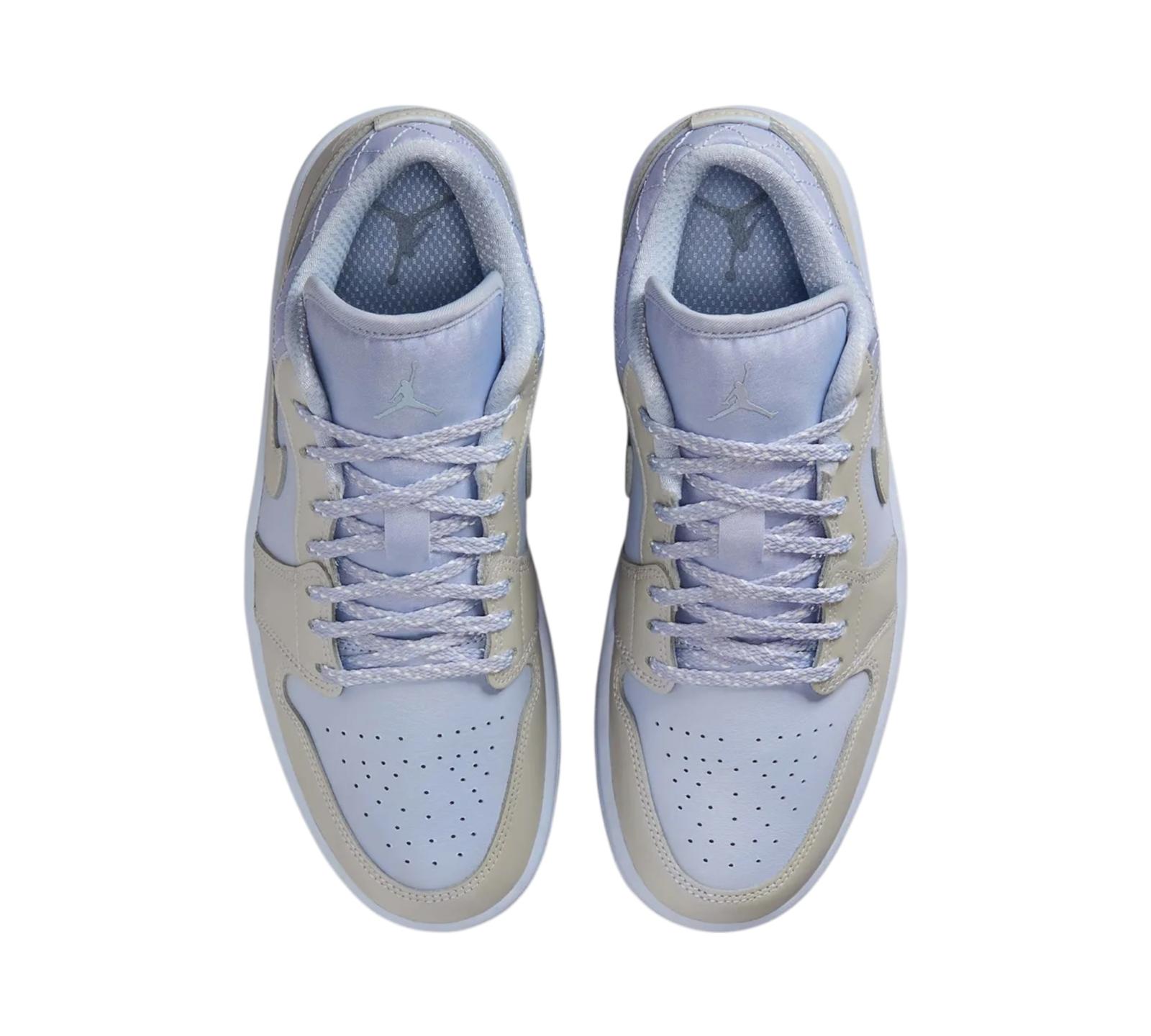 JORDAN 1 LOW SE GHOST PEARLIZED QUILT