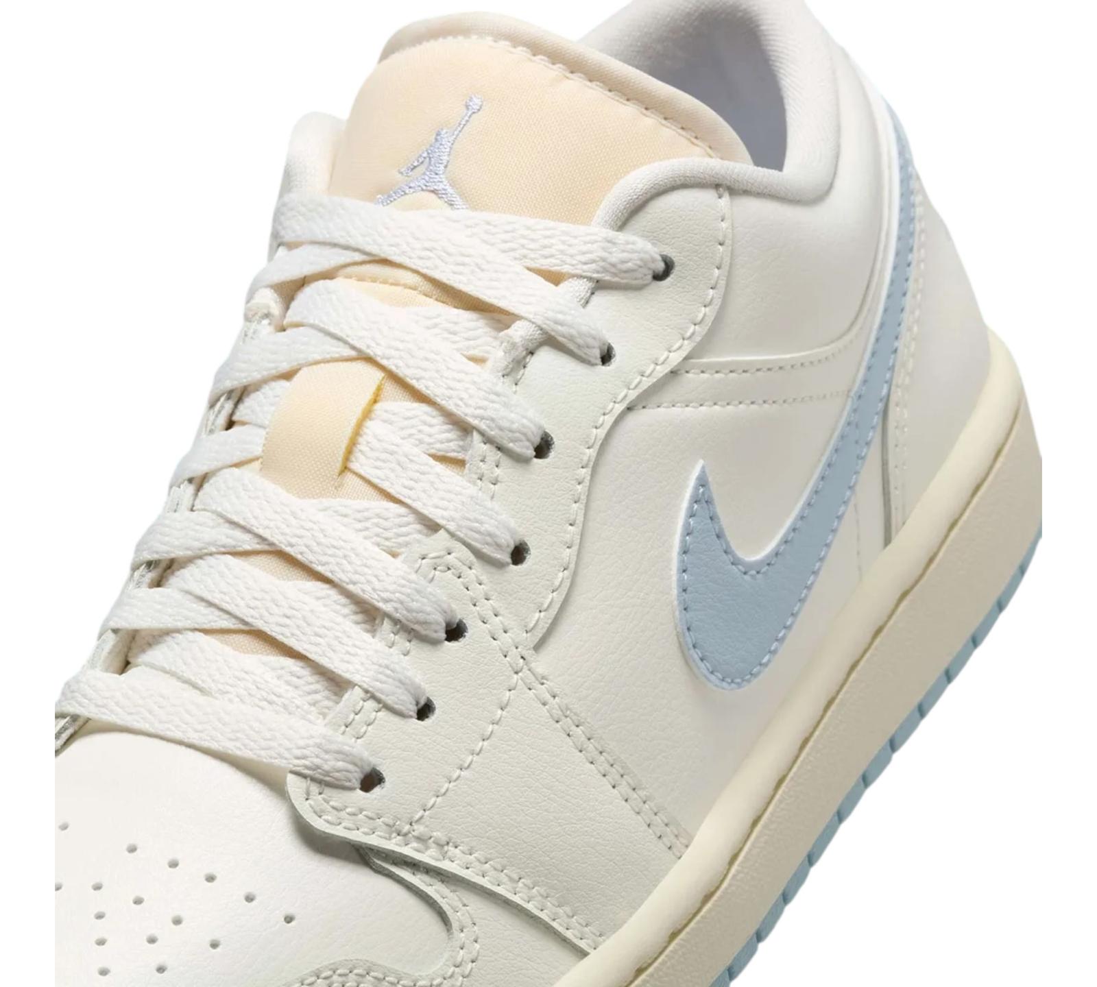 JORDAN 1 LOW SAIL GHOST