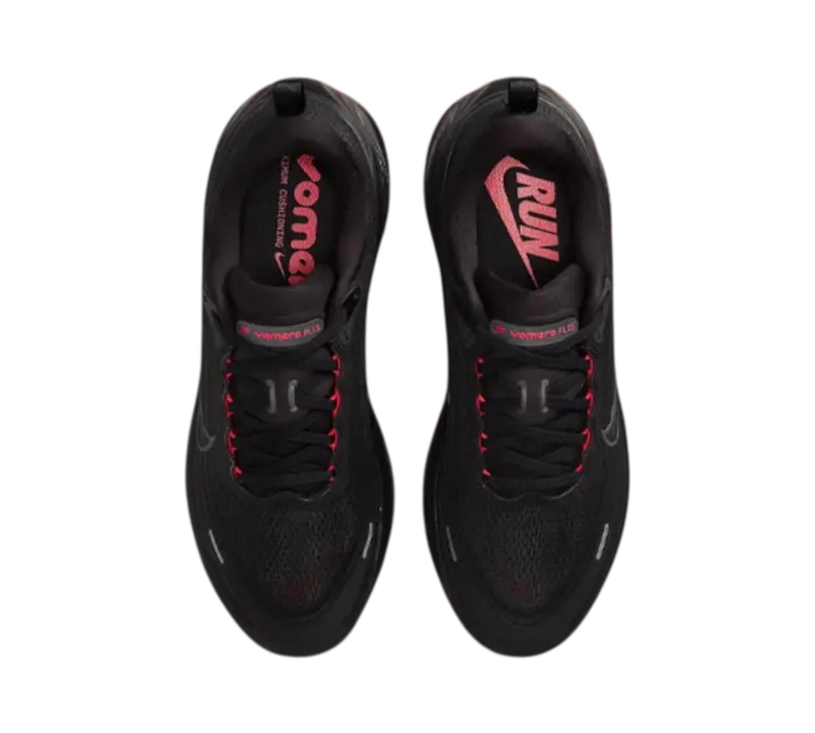 NIKE VOMERO PLUS BLACK BRIGHT CRIMSON