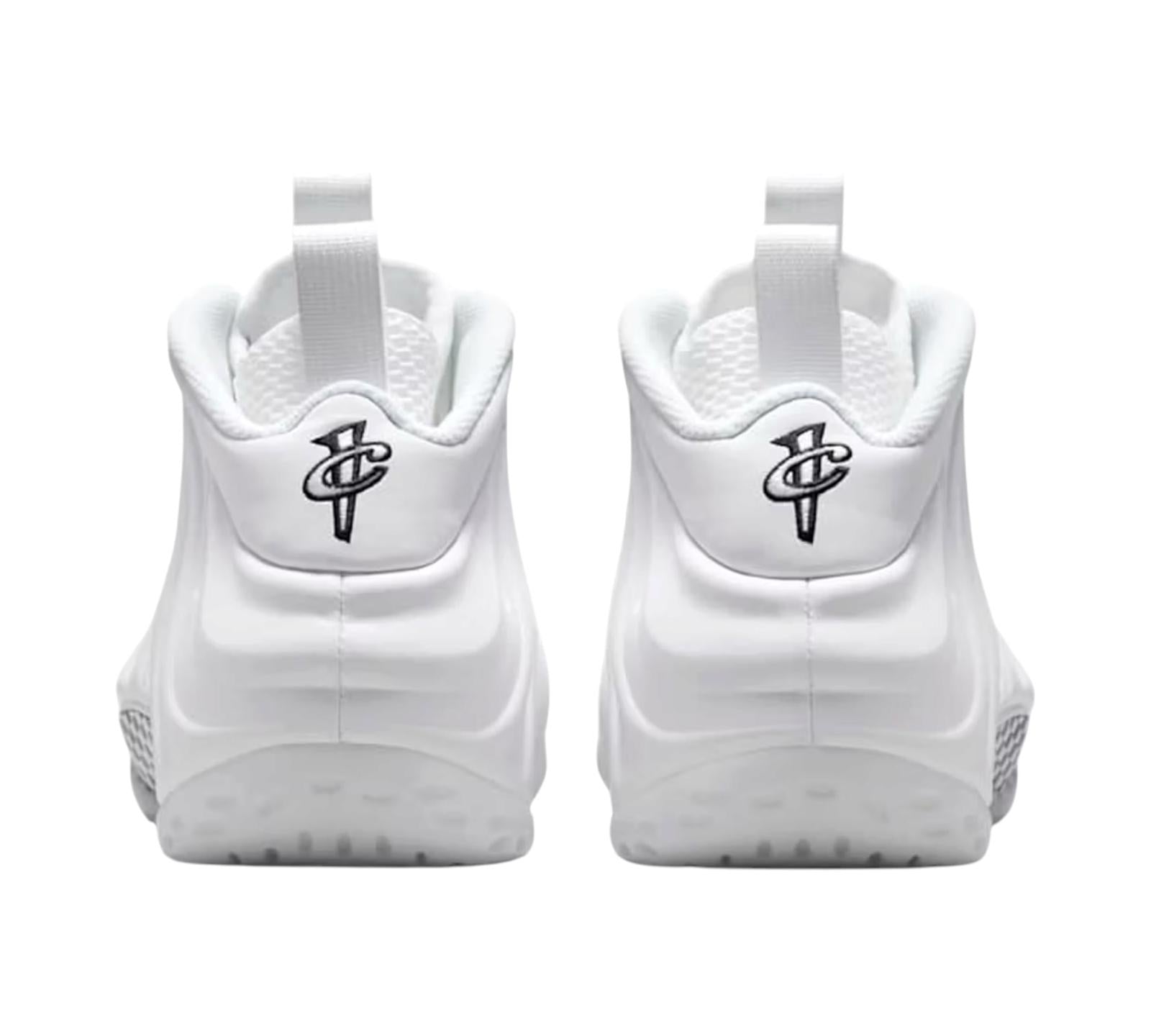 NIKE AIR FOAMPOSITE ONE TRIPLE WHITE
