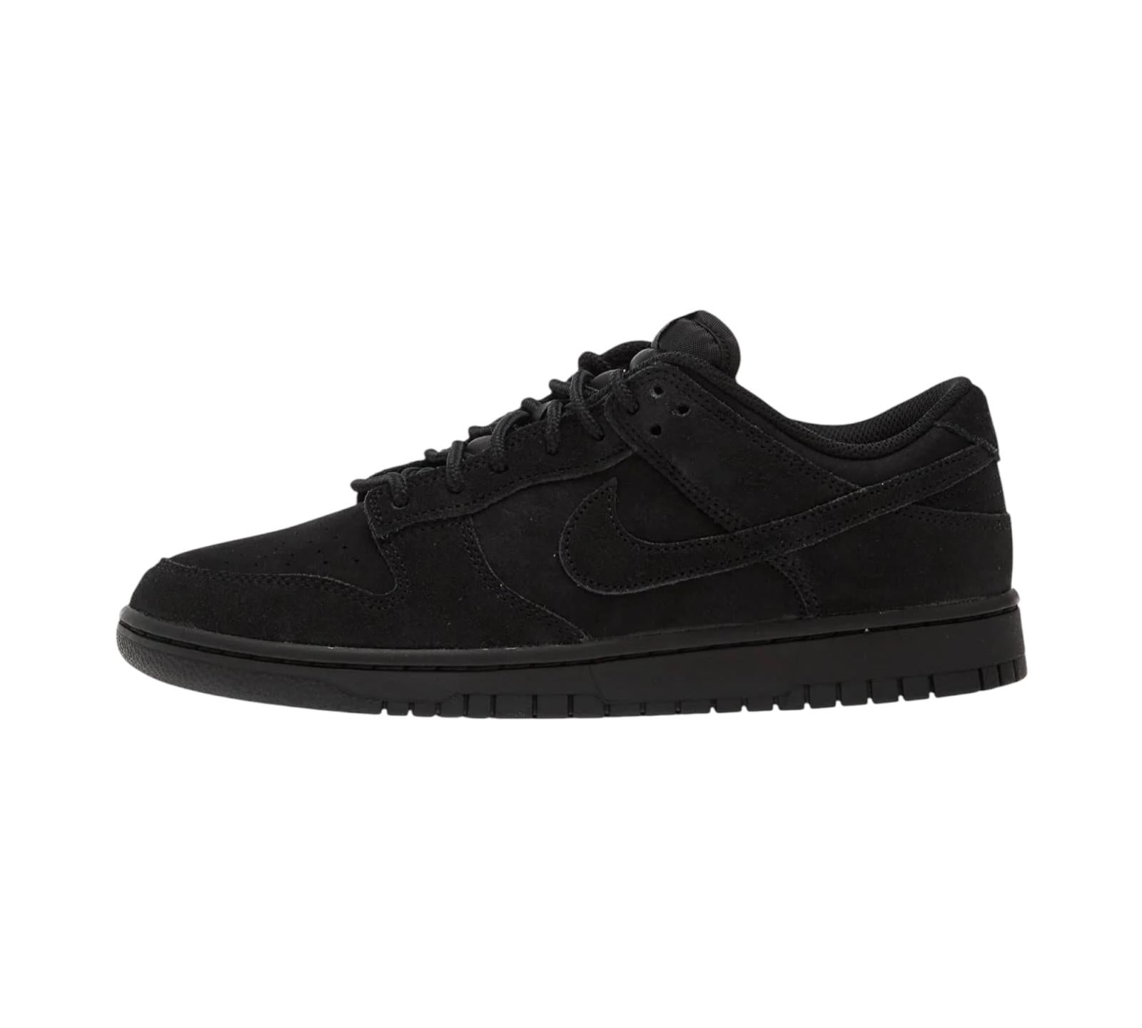 NIKE DUNK LOW SE TRIPLE BLACK
