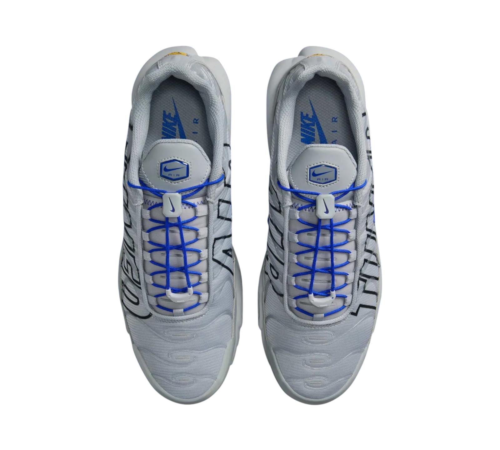 NIKE AIR MAX PLUS TUNED AIR WOLF GREY RACER BLUE