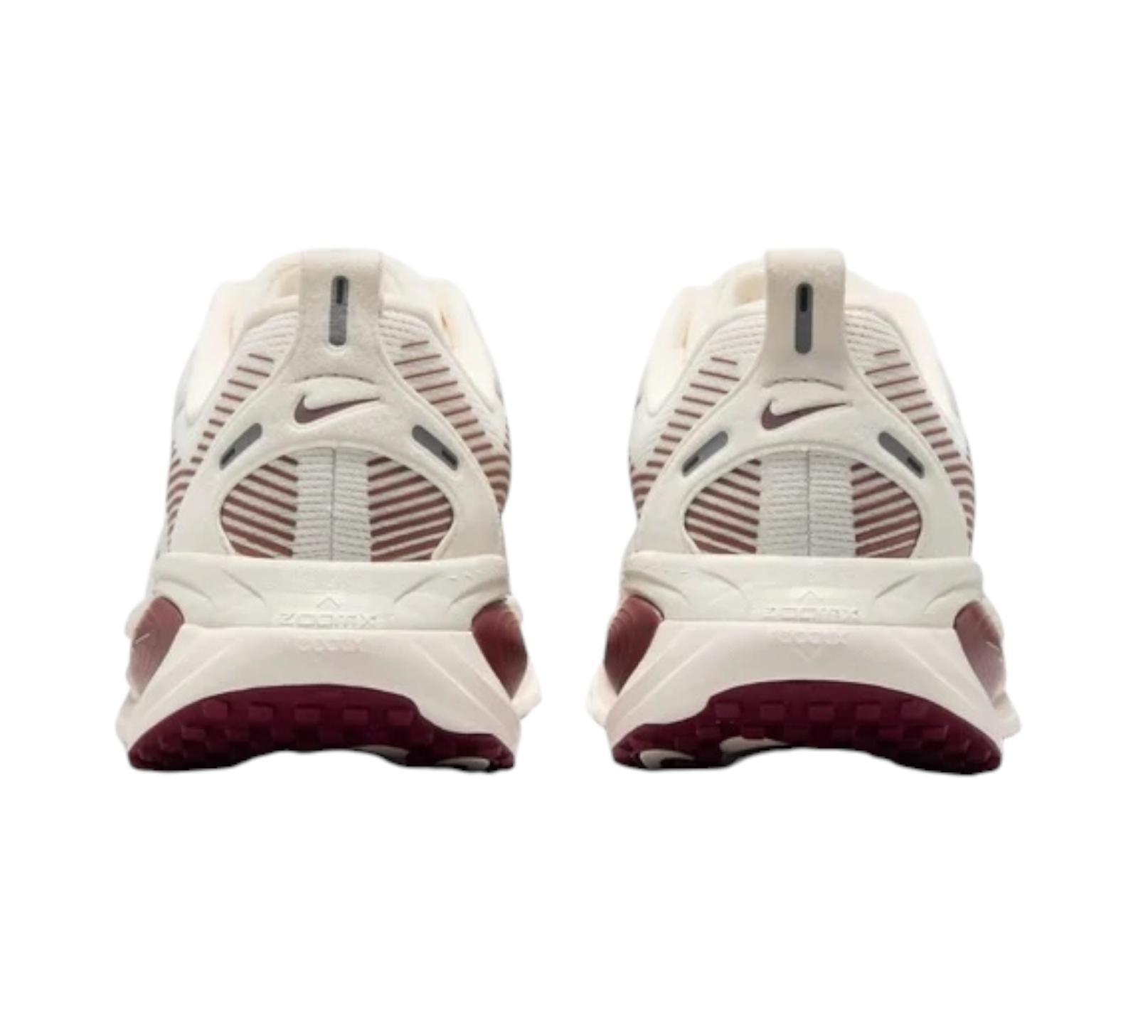 NIKE VOMERO 18 PALE IVORY RED SEPIA SILT RED DARK TEAM RED