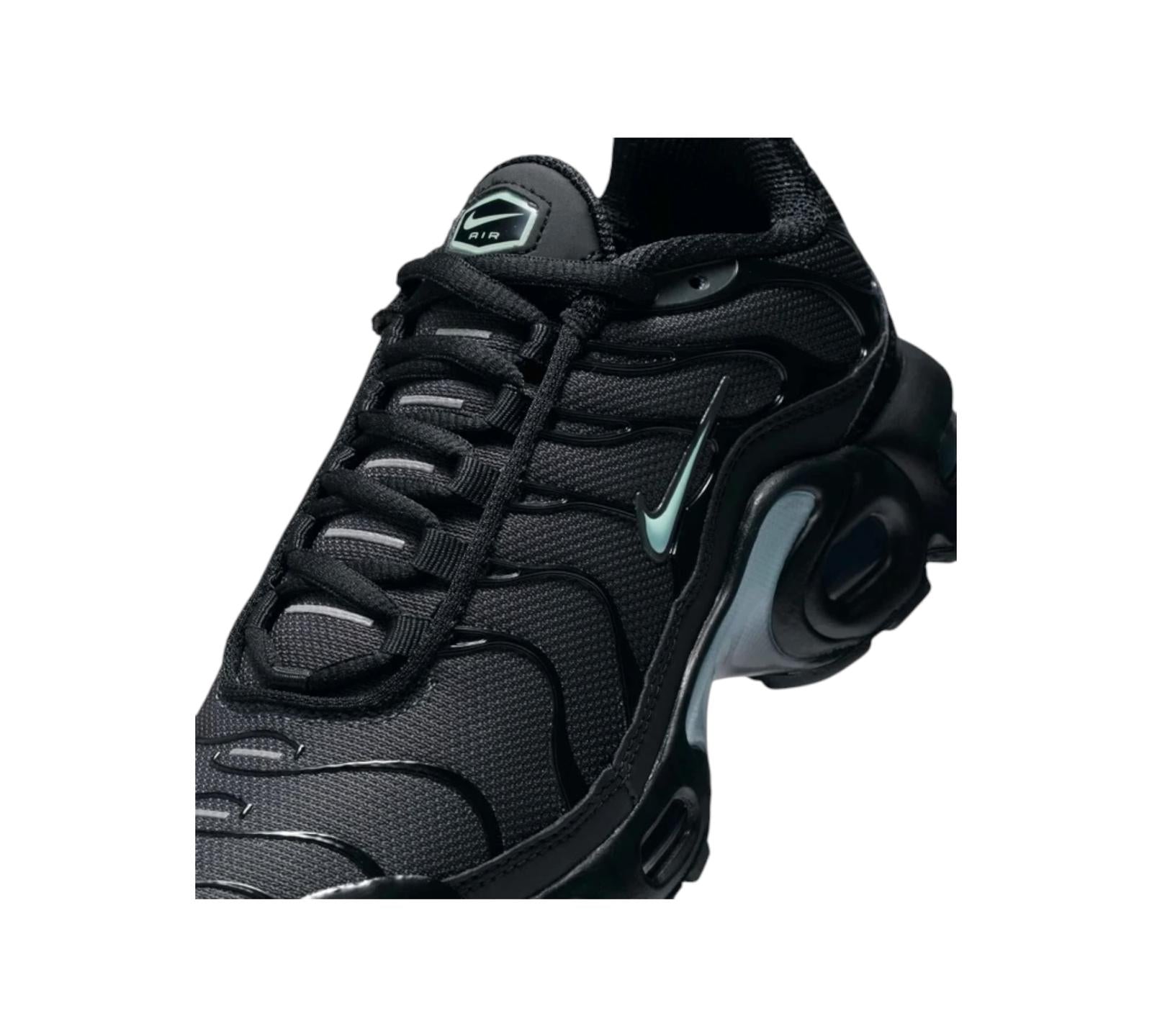 NIKE AIR MAX PLUS BLACK MINT FOAM