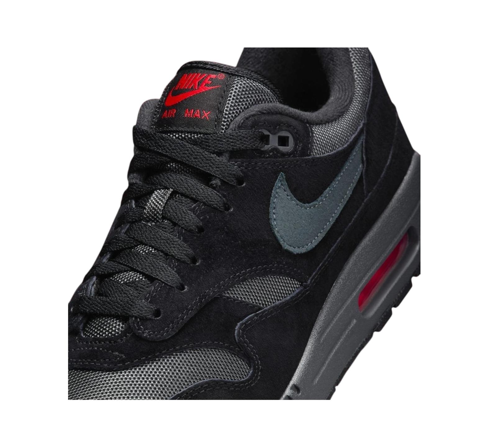 NIKE AIR MAX 1 BRED