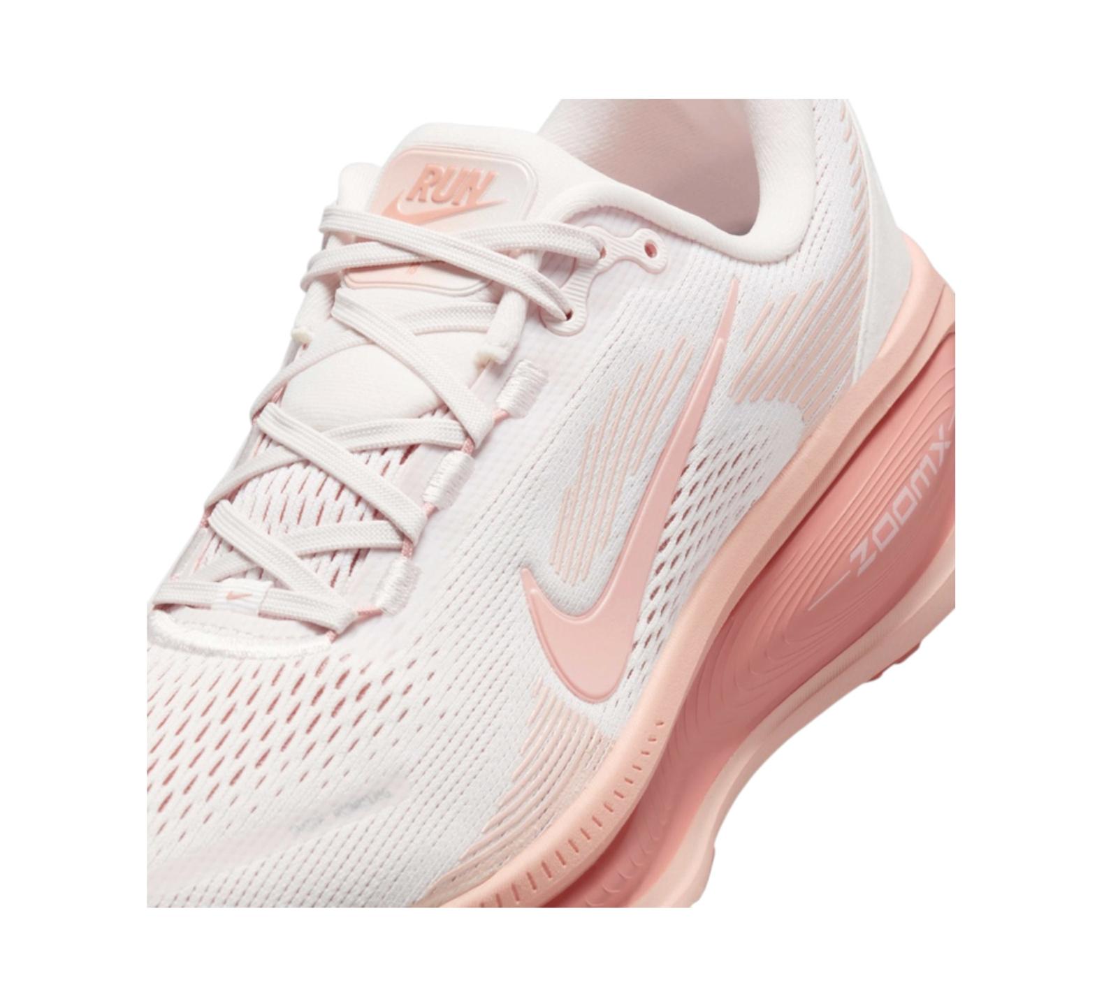NIKE VOMERO 18 LIGHT SOFT PINK LIGHT MADDER ROOT ARCTIC ORANGE MADDER ROOT