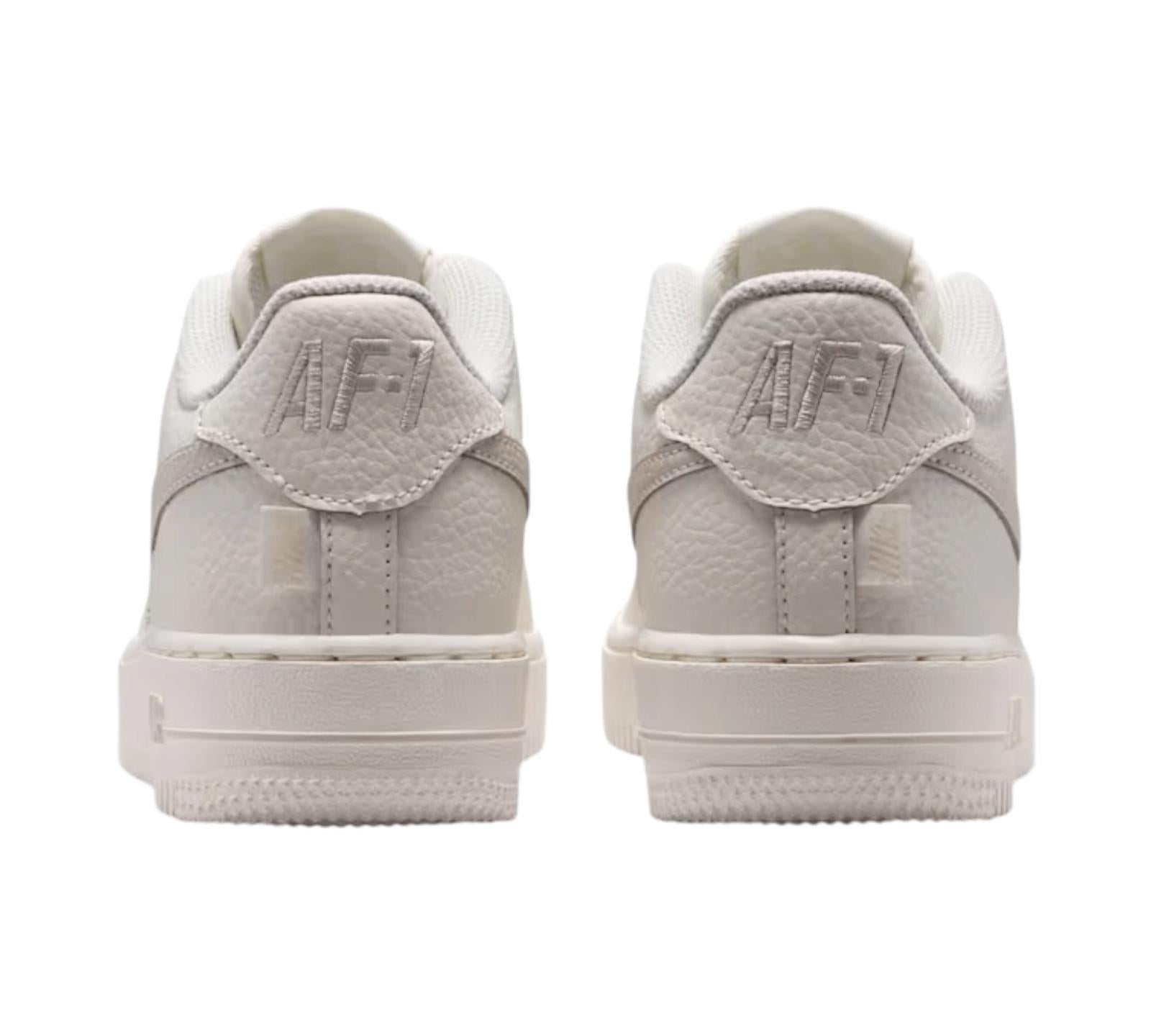 NIKE AIR FORCE 1 LOW WHITE SAIL SWOOSH
