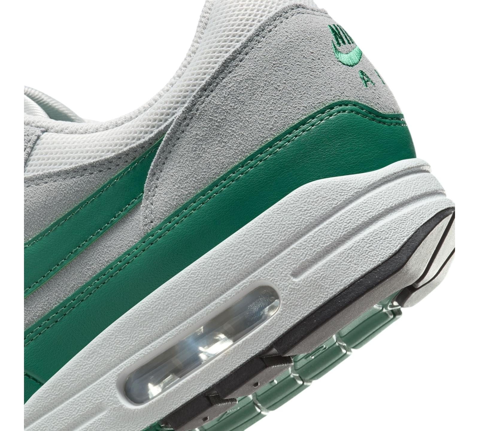 NIKE AIR MAX 1 ESSENTIAL EVERGREEN AURA