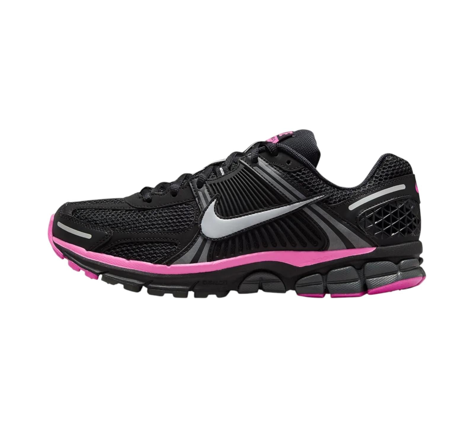 NIKE ZOOM VOMERO 5 BLACK PINK BLAST