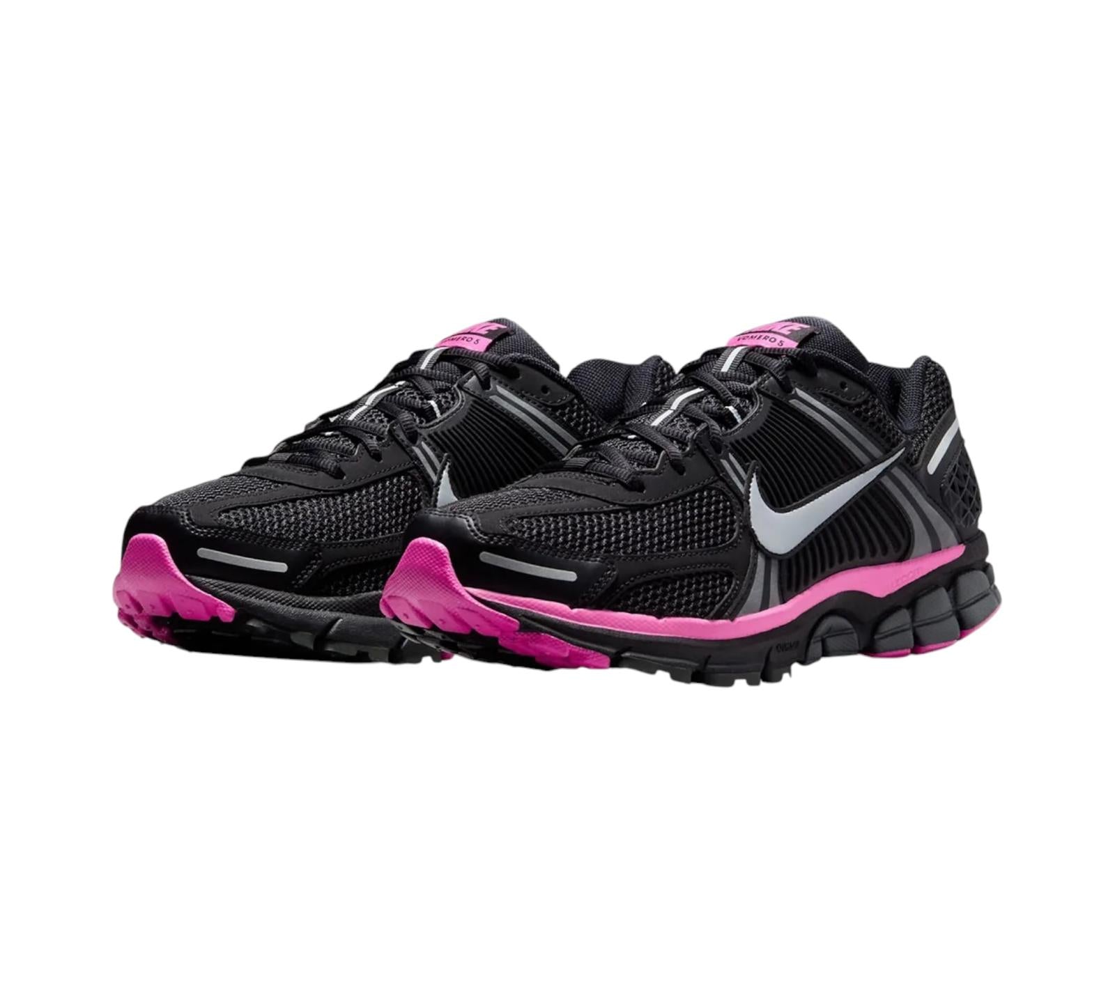 NIKE ZOOM VOMERO 5 BLACK PINK BLAST