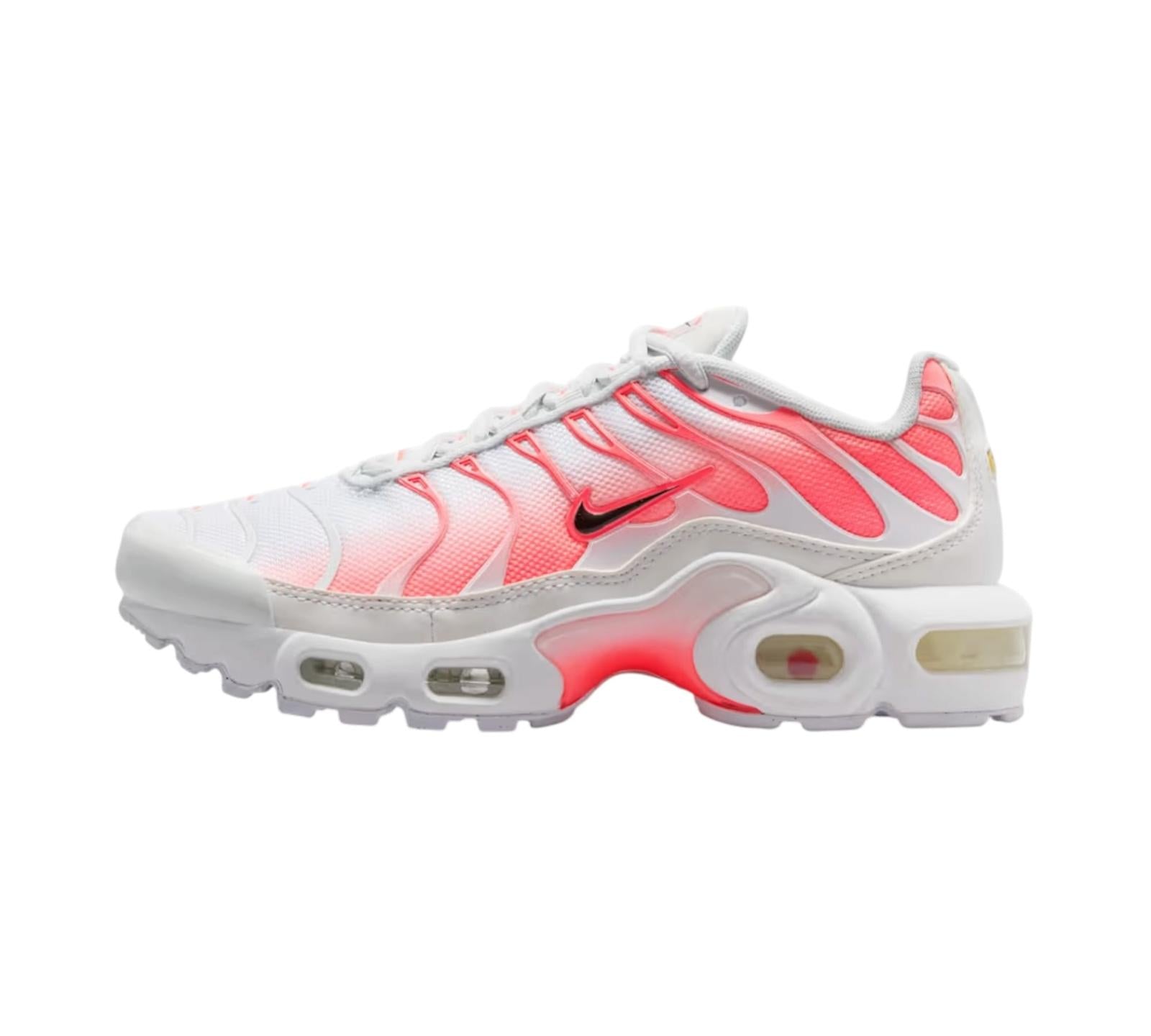 NIKE AIR MAX PLUS HOT LAVA
