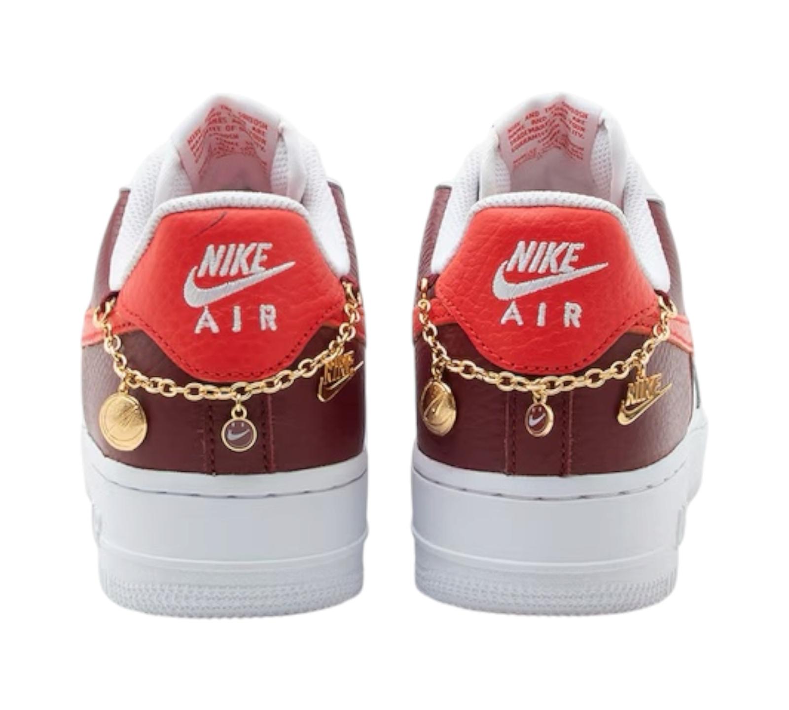 NIKE AIR FORCE 1 LOW '07 WHITE LIGHT CRIMSON GOLD CHARM BRACELET