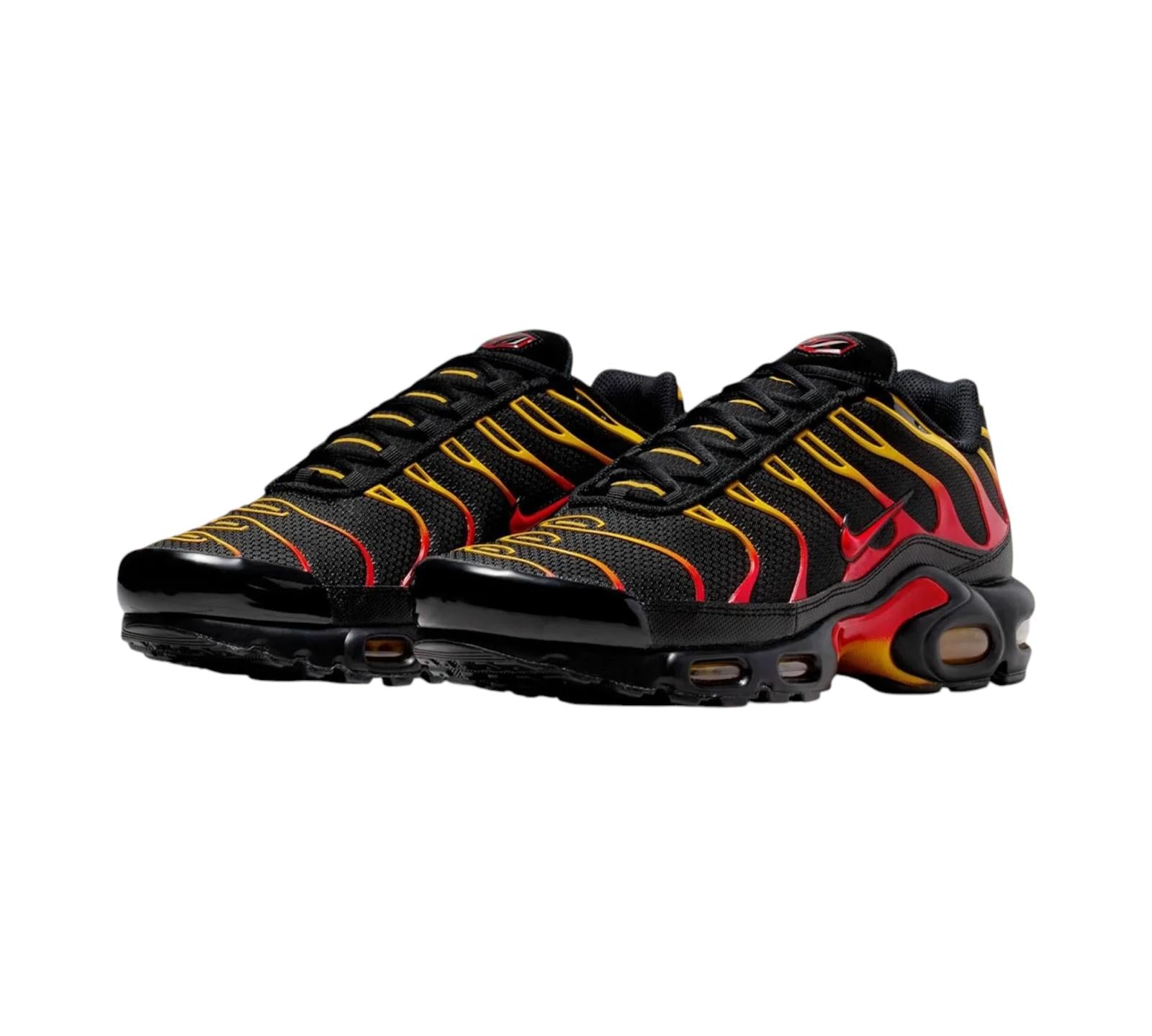 NIKE AIR MAX PLUS BLACK UNIVERSITY GOLD RED